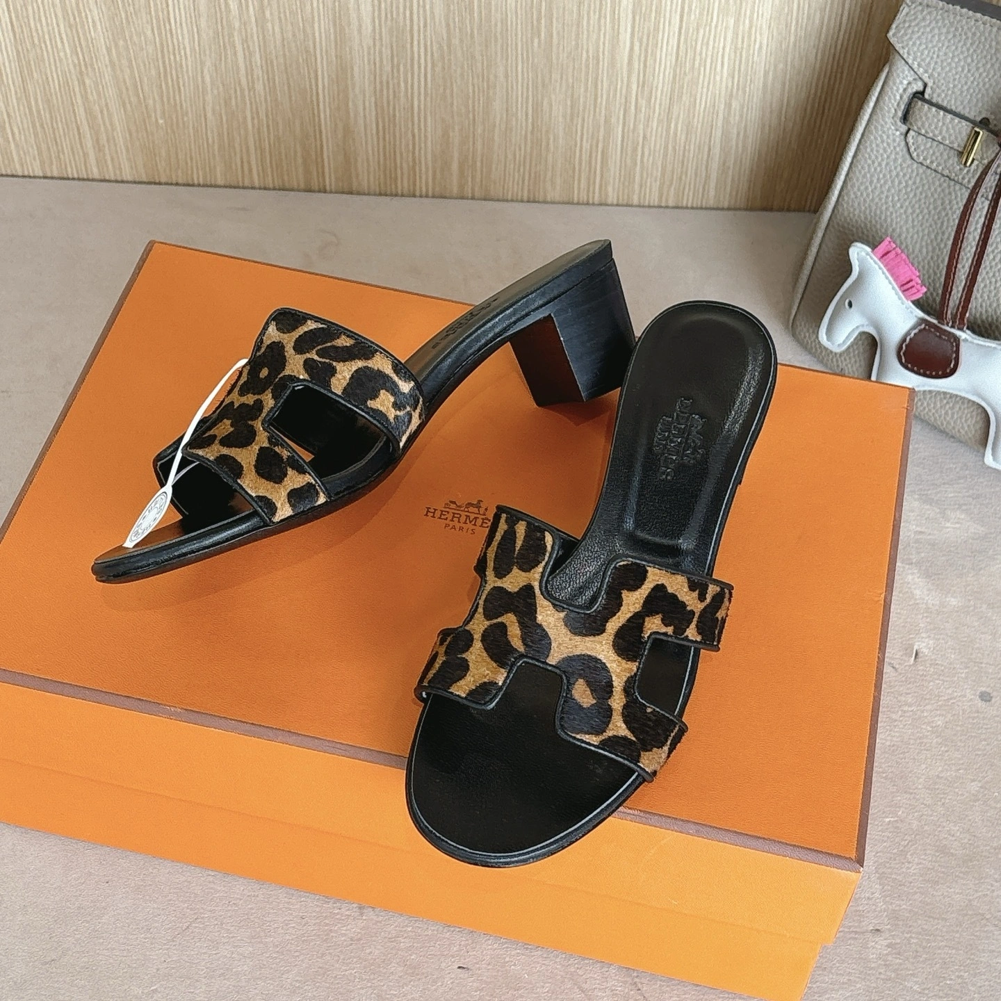 COCO- H5r75s H212183Z 20 swift calfskin item：E-X555J3886