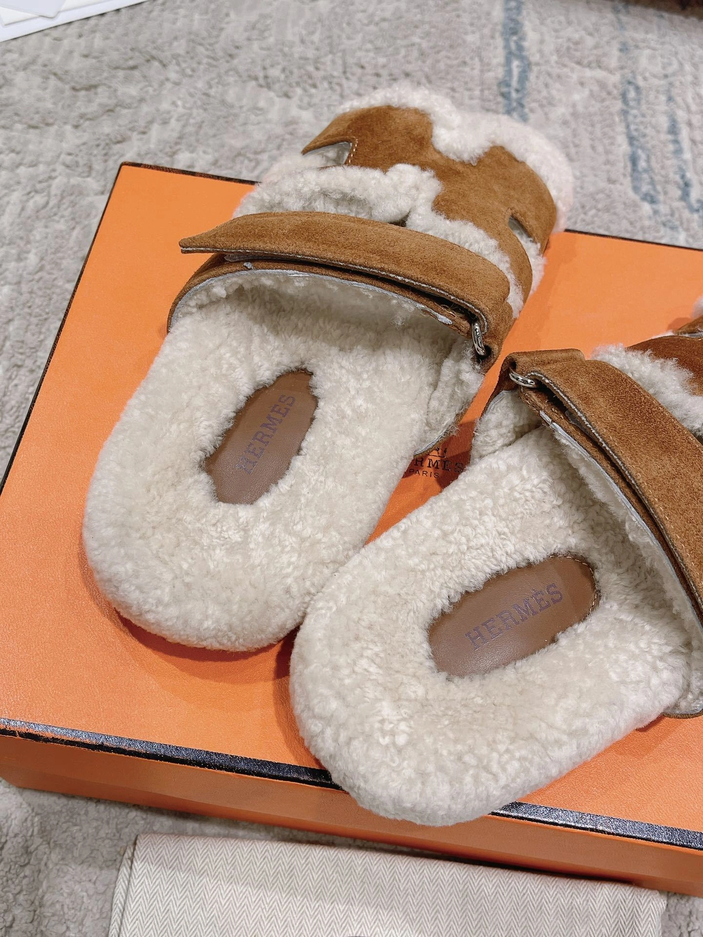 COCO- H5r75s H222195Z A3 cowhide item:E-X194G1295F