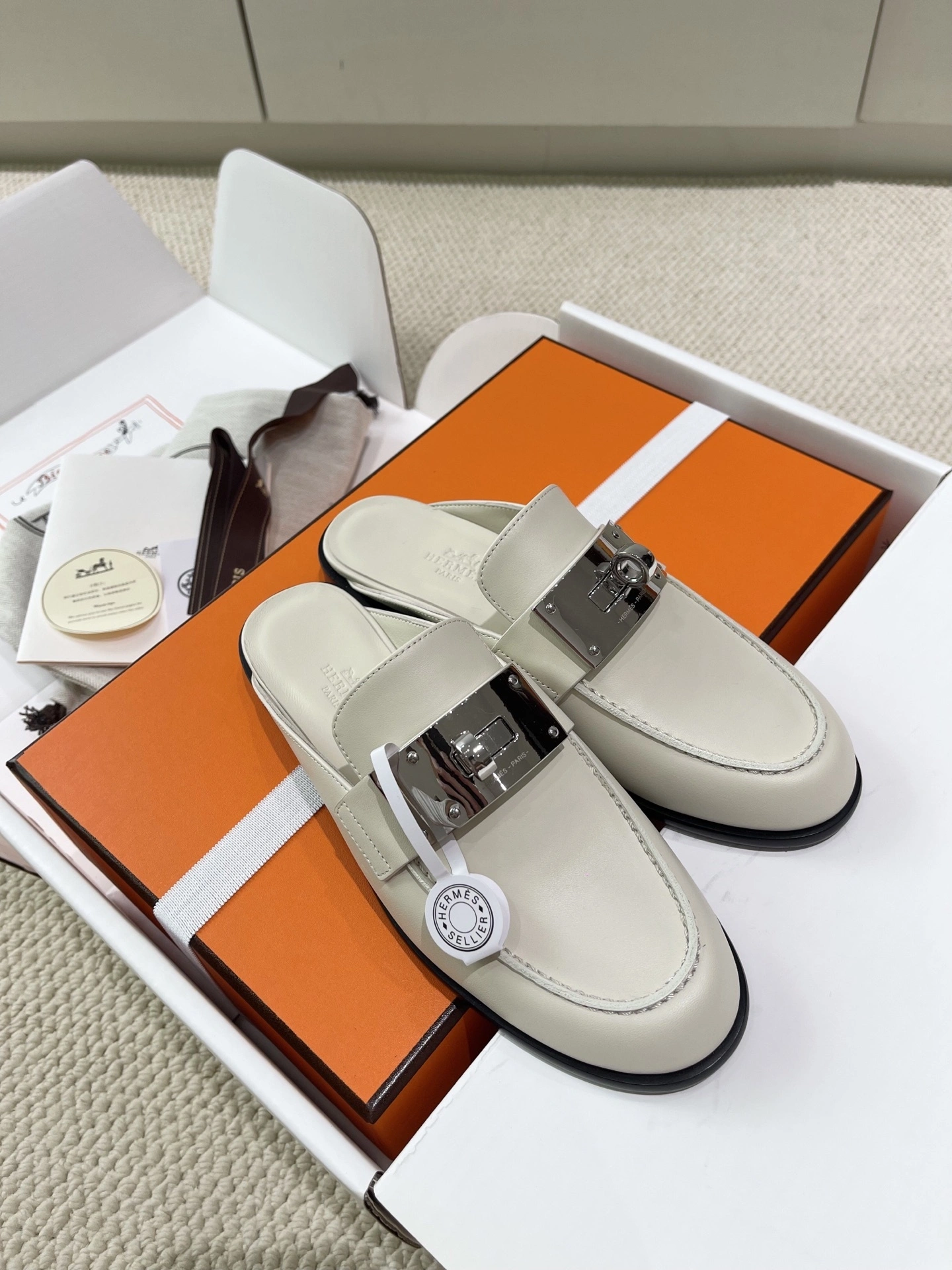 COCO- H5r75s H241159Z CL cowhide item：E-X230I0310
