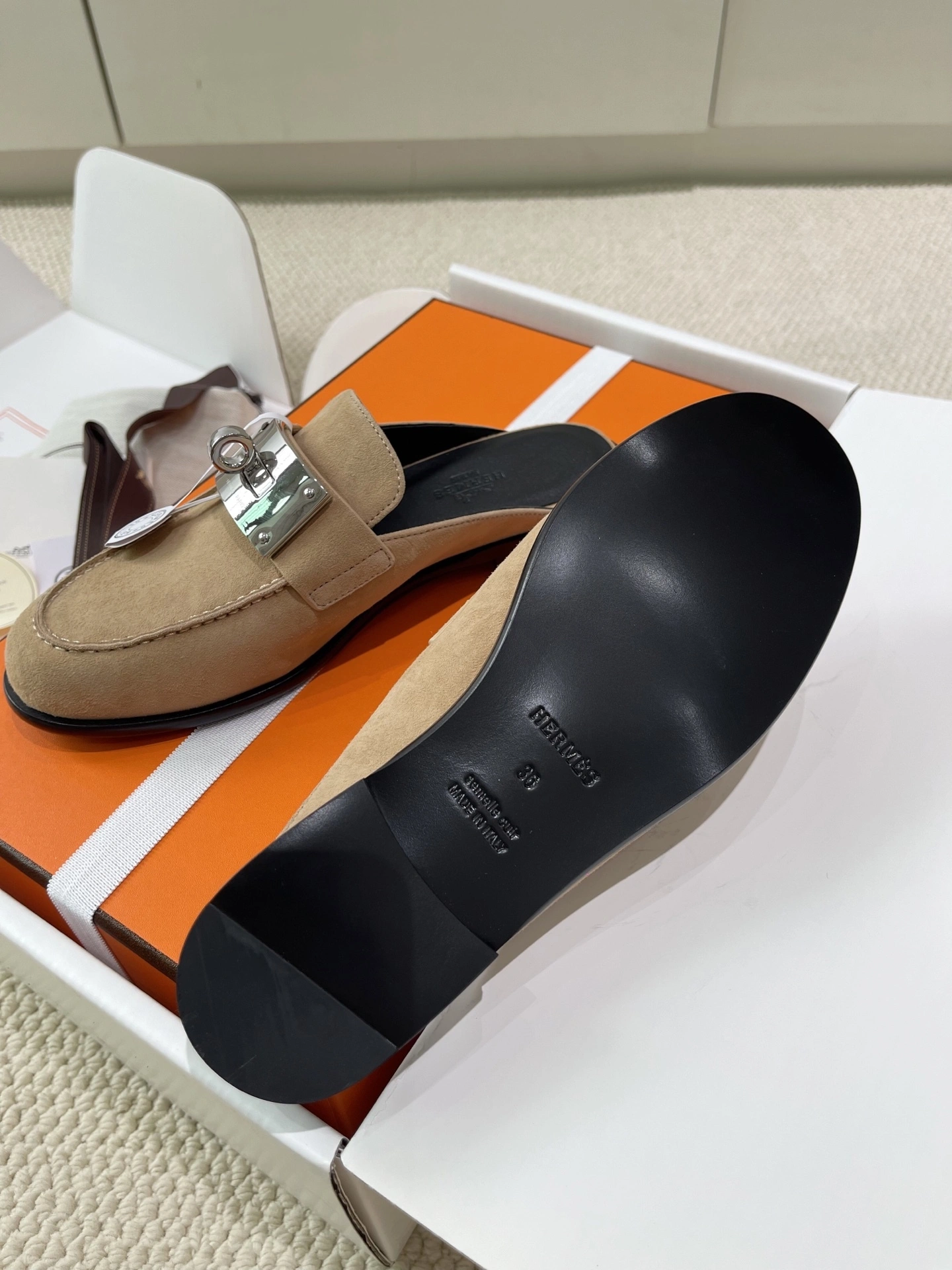 COCO- H5r75s H241160Z C93 cowhide item：E-X230I0319