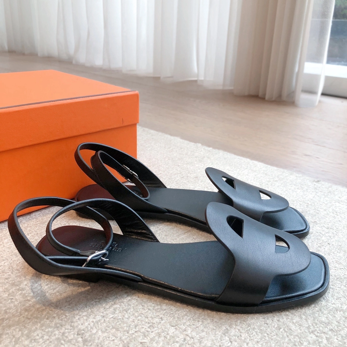 COCO- H5r75s H242061Z 02 Calfskin item:E-X158C3049