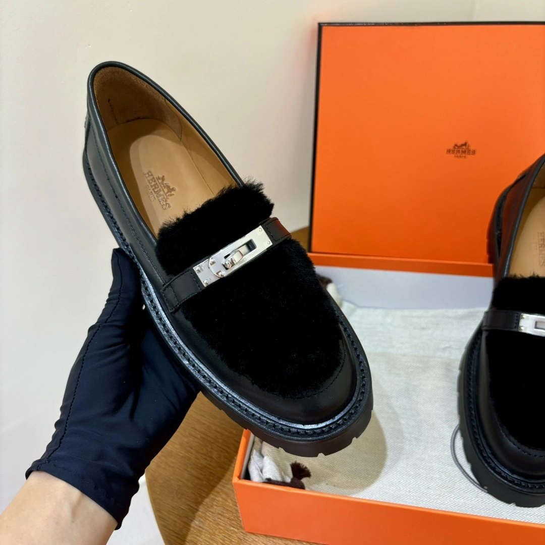 COCO- H5r75s H242101Z 02 109lcone loafer item：E-X230I0321