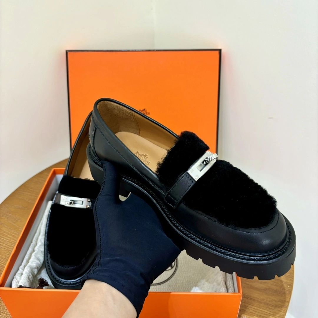 COCO- H5r75s H242101Z 02 109lcone loafer item：E-X230I0321