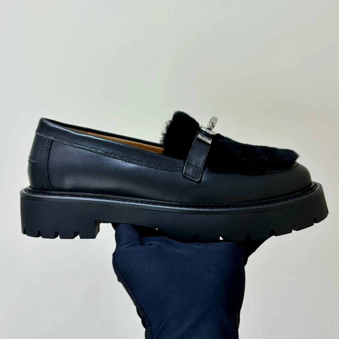 COCO- H5r75s H242101Z 02 109lcone loafer item：E-X230I0321