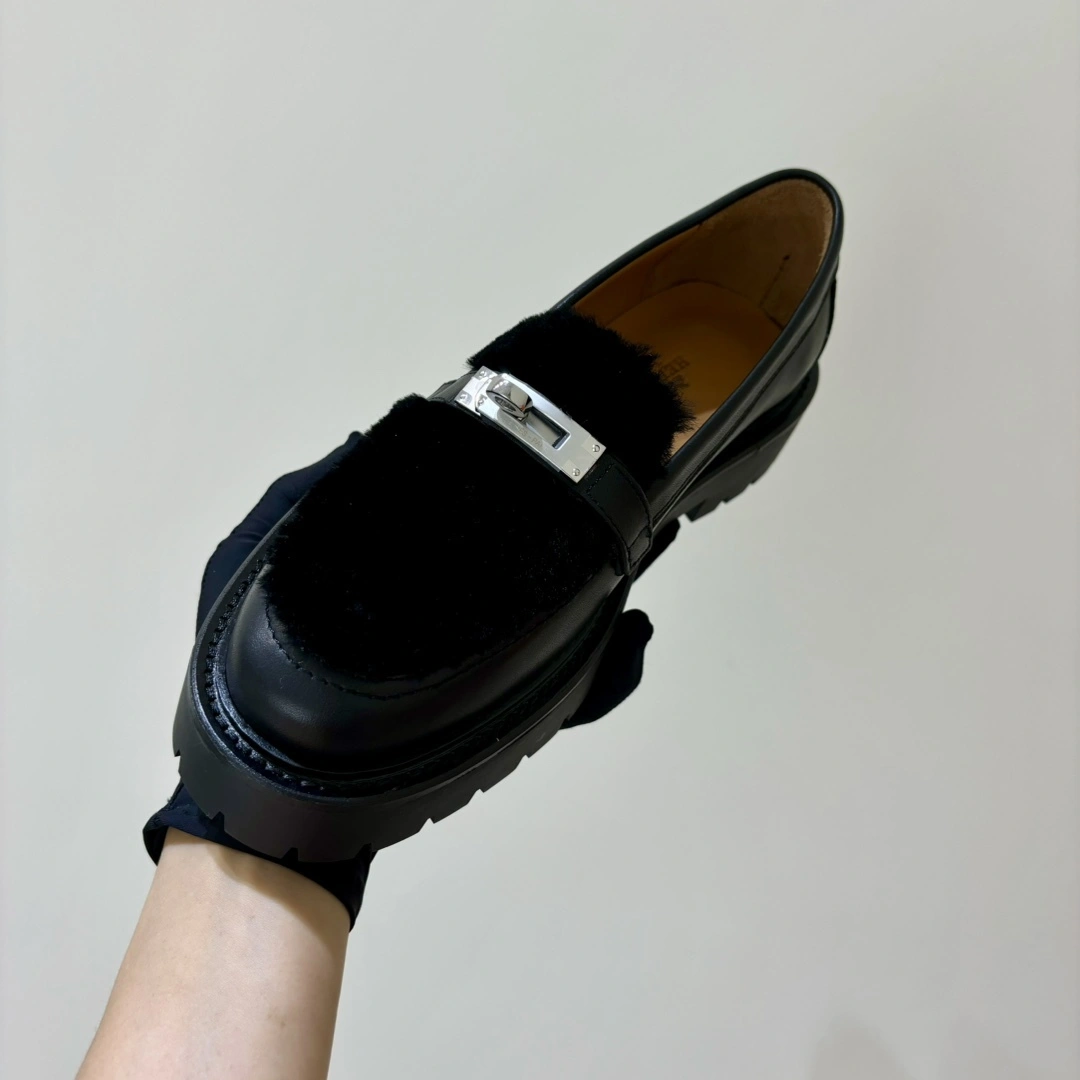 COCO- H5r75s H242101Z 02 109lcone loafer item：E-X230I0321