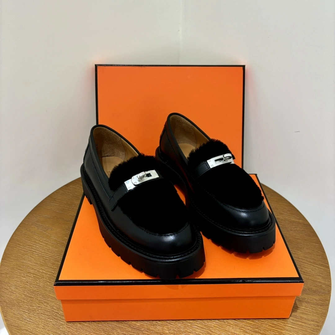 COCO- H5r75s H242101Z 02 109lcone loafer item：E-X230I0321