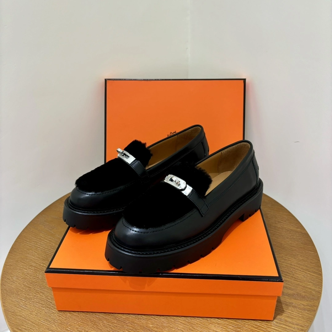 COCO- H5r75s H242101Z 02 109lcone loafer item：E-X230I0321