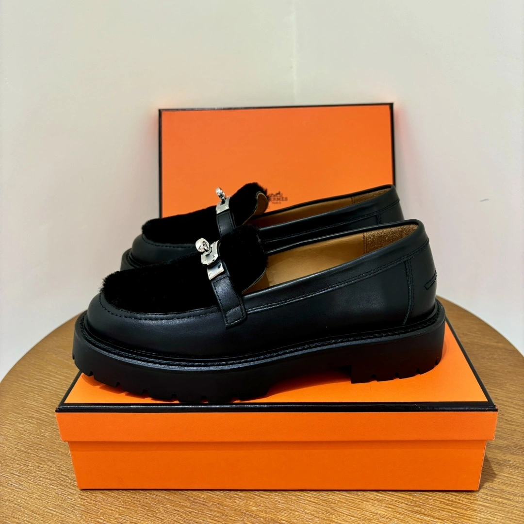 COCO- H5r75s H242101Z 02 109lcone loafer item：E-X230I0321