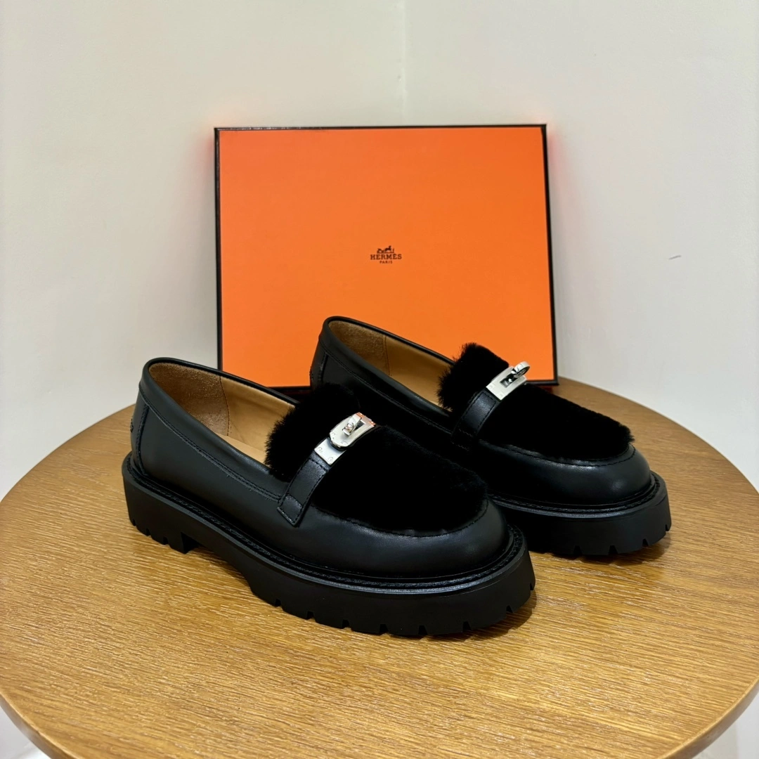 COCO- H5r75s H242101Z 02 109lcone loafer item：E-X230I0321