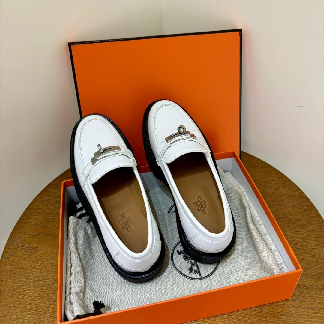 COCO- H5r75s H242102Z 90 109lcone loafer item：E-X230I0320
