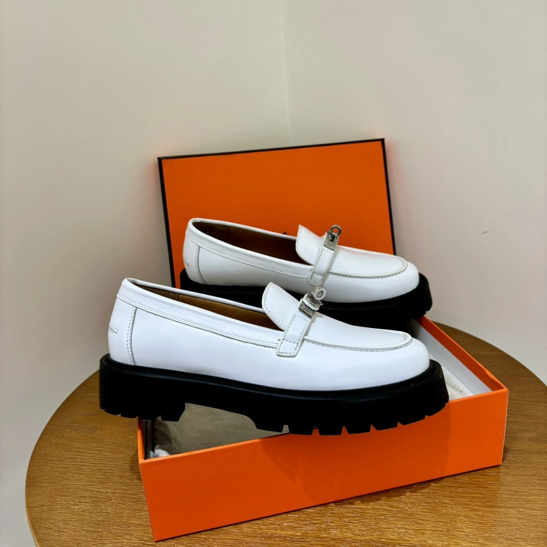 COCO- H5r75s H242102Z 90 109lcone loafer item：E-X230I0320