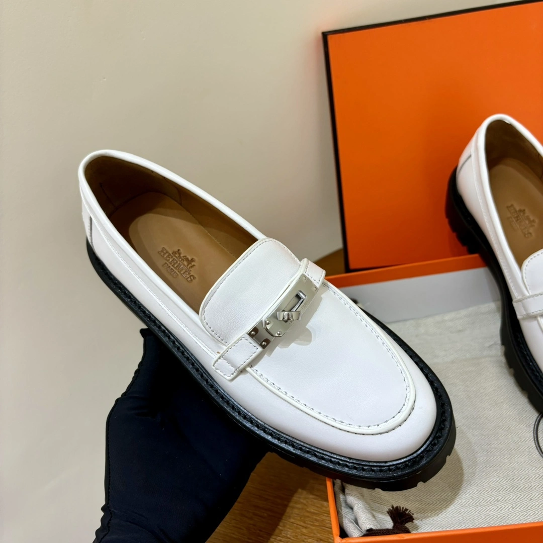 COCO- H5r75s H242102Z 90 109lcone loafer item：E-X230I0320