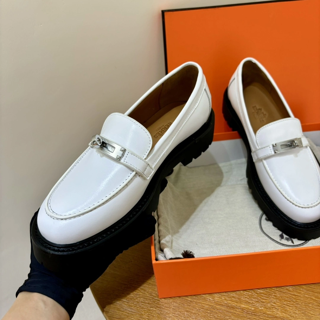 COCO- H5r75s H242102Z 90 109lcone loafer item：E-X230I0320