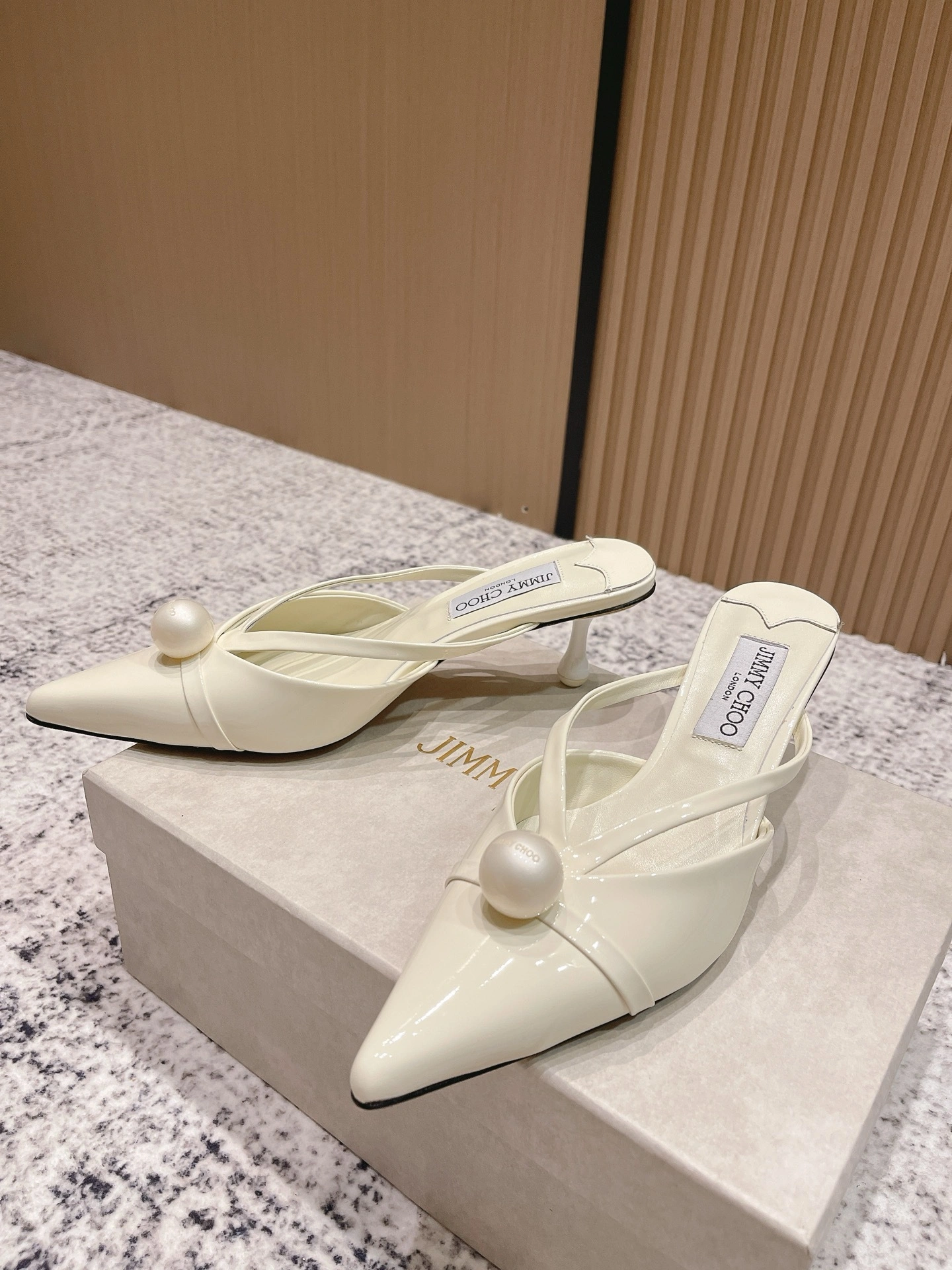 COCO- Ji77y 3ho5 J000178699 cowhide item：E-X362I1312