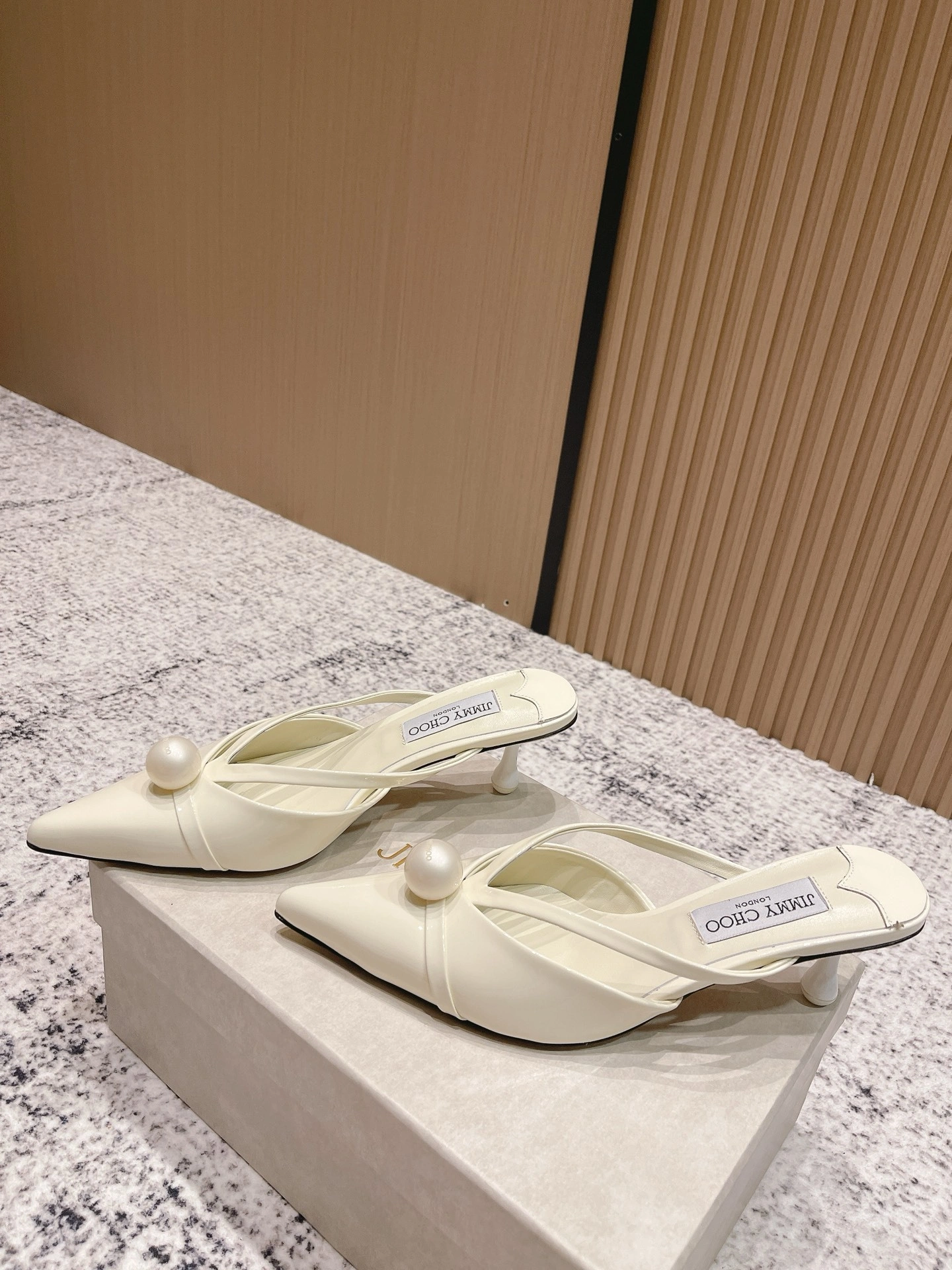 COCO- Ji77y 3ho5 J000178699 cowhide item：E-X362I1312