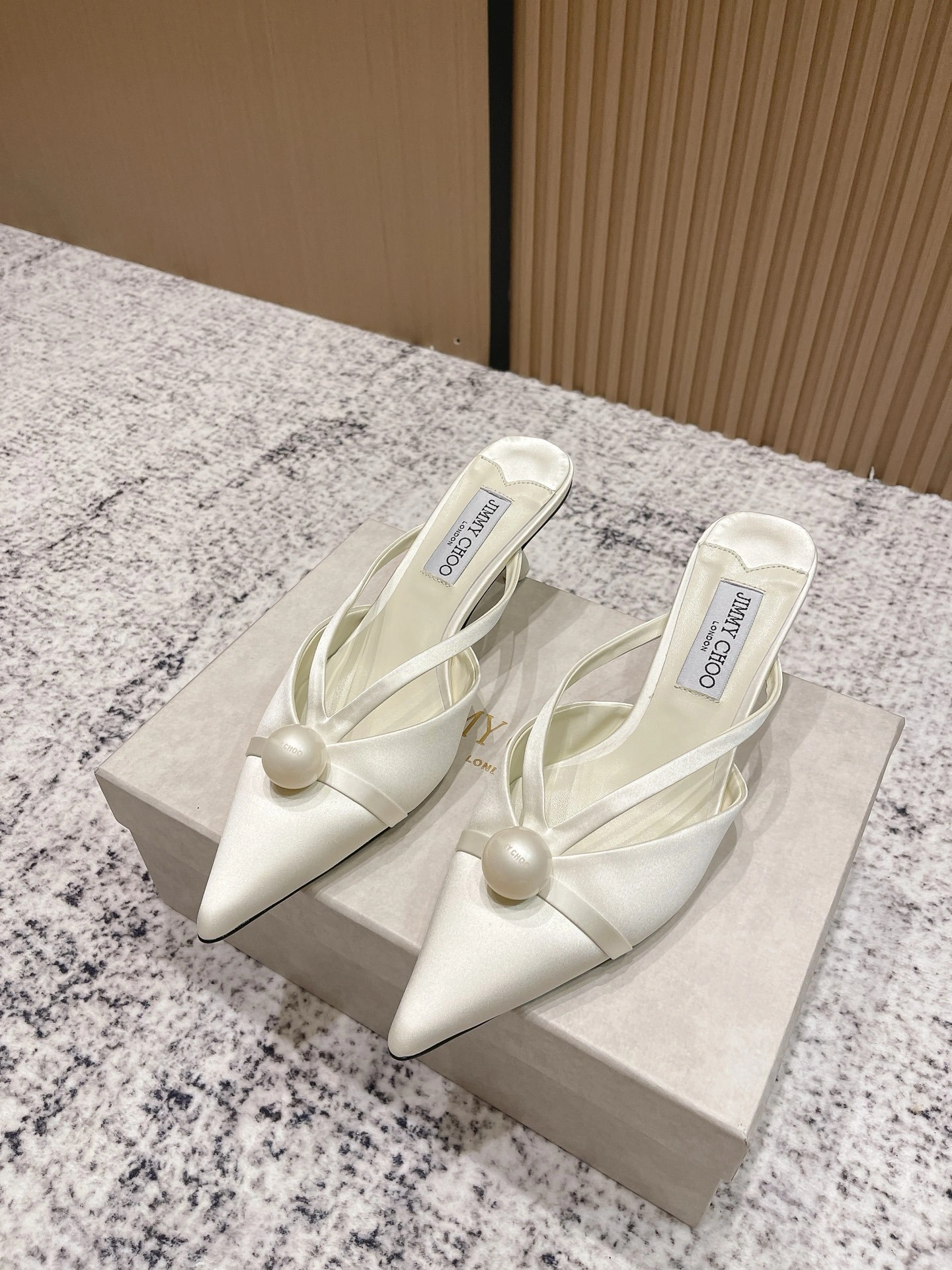 COCO- Ji77y 3ho5 SANAMULE50AODIVORYWHITE cowhide item：E-X362I1313