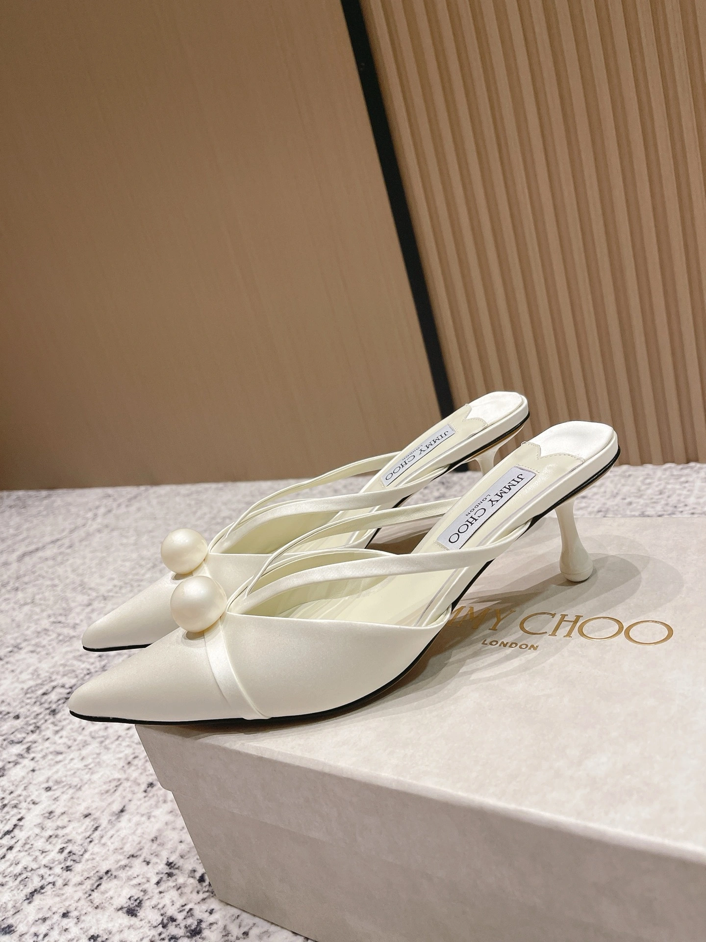 COCO- Ji77y 3ho5 SANAMULE50AODIVORYWHITE cowhide item：E-X362I1313