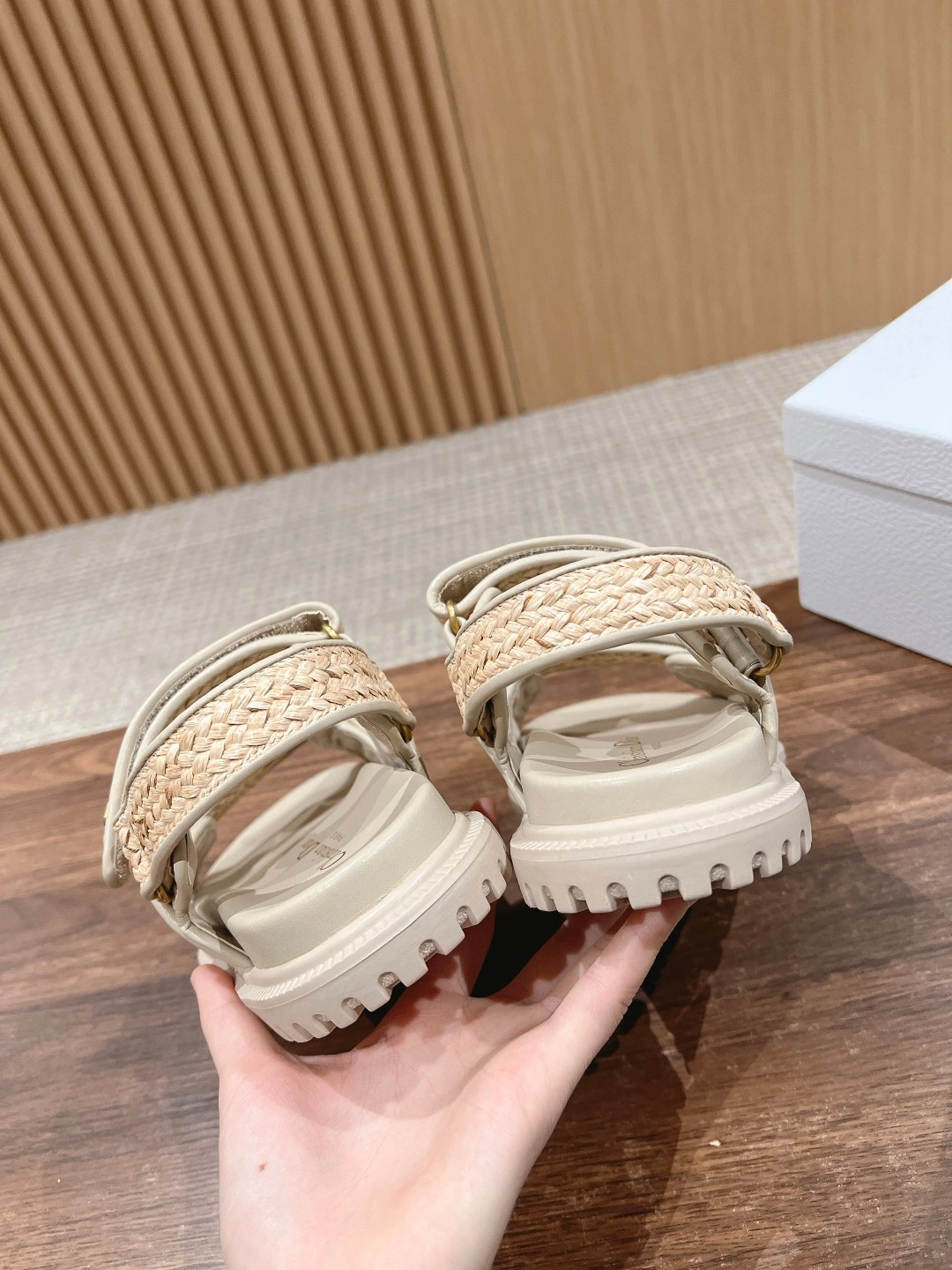 COCO- KCQ840WJU_S23Y cowhide item:D-X032C1403