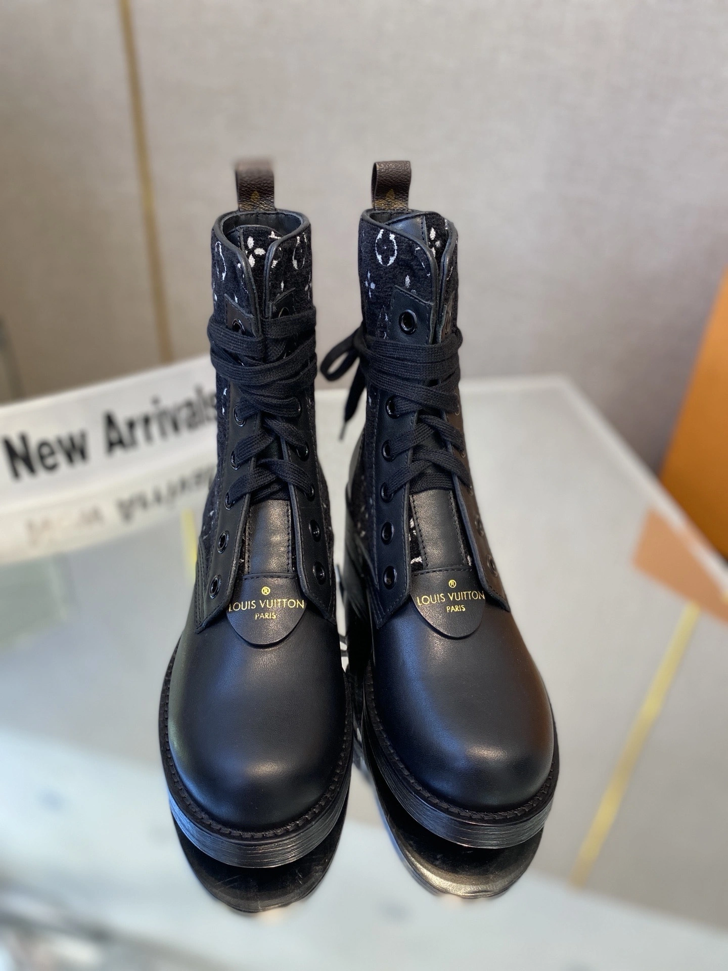 COCO- METROPOLIS item:B-X158H0233H