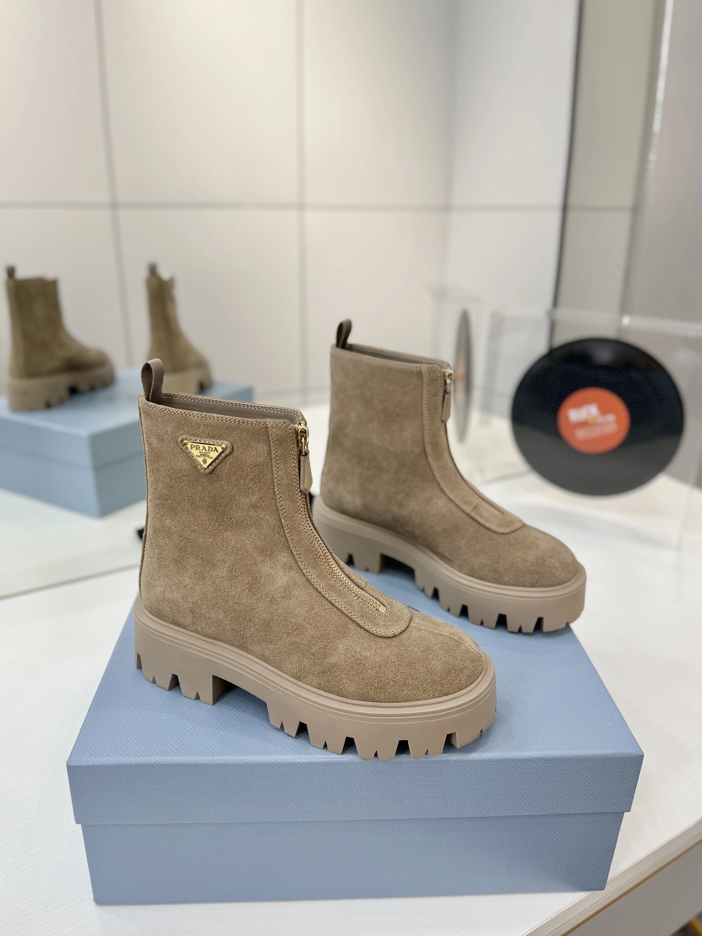 COCO--Pr141 1T328O_054_F0F24_F_050 cowhide Thick soles：5CM item:E-X158J2934T