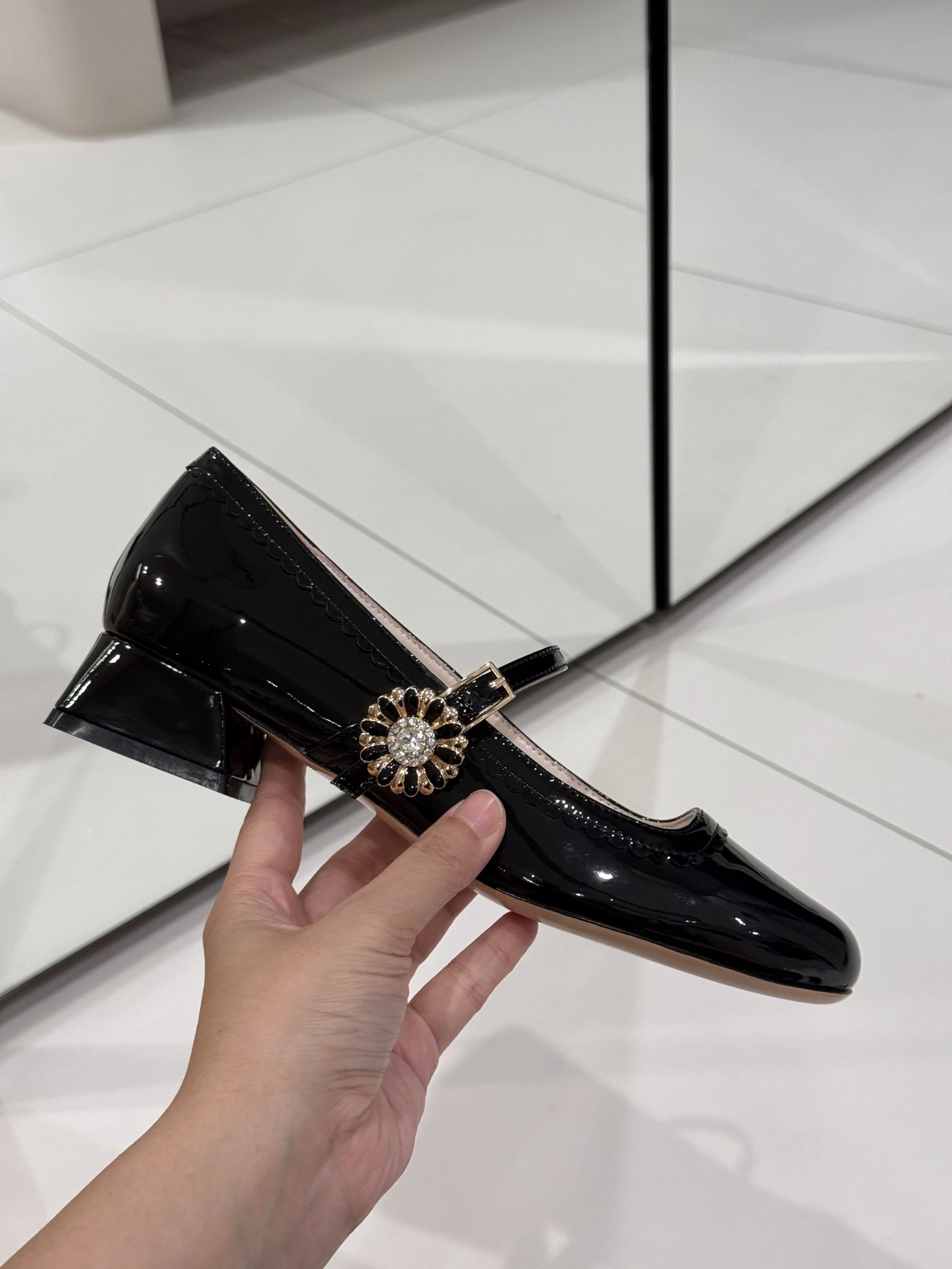 COCO- RO65R RVW54041600D1P cowhide item：E-X000J3817