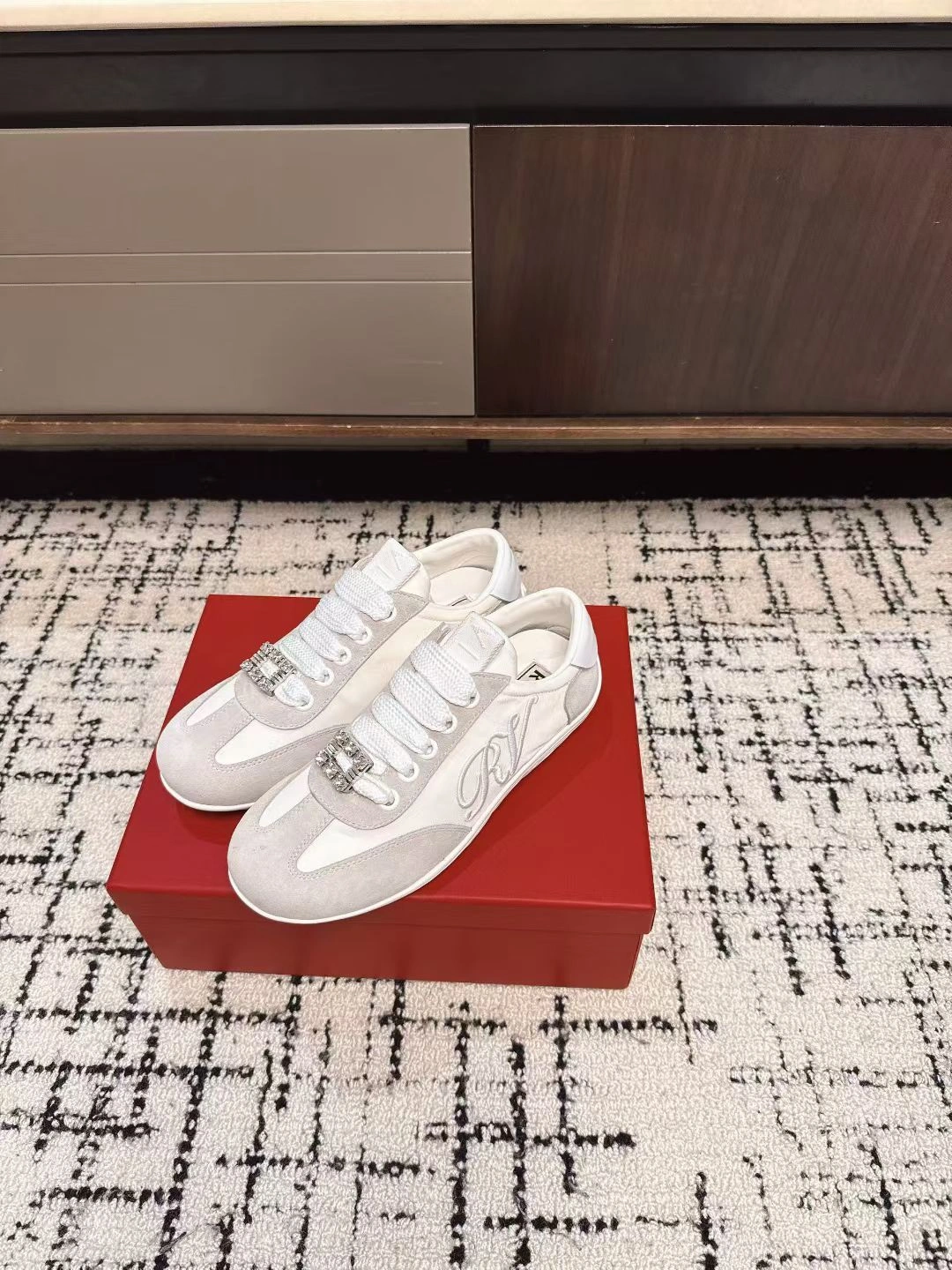 COCO- RO65R RVW79342810TNM89JH sheephide item：E-X362I1309