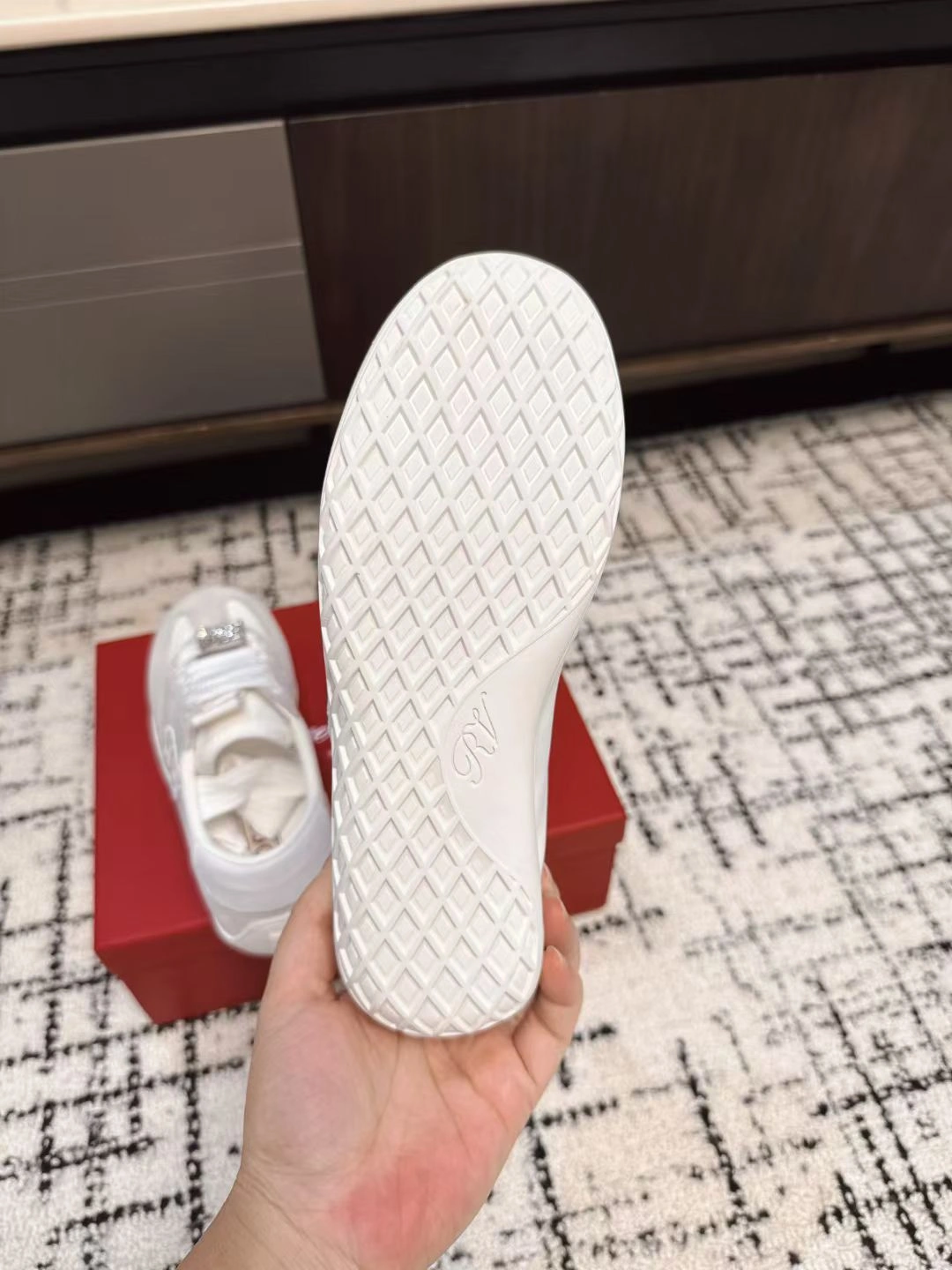COCO- RO65R RVW79342810TNM89JH sheephide item：E-X362I1309