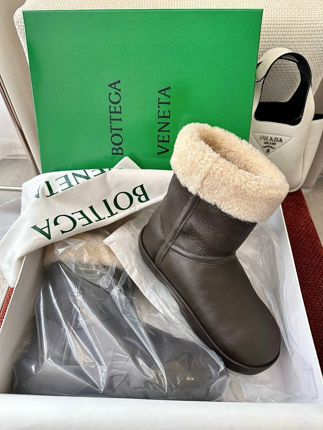 COCO--V595t1 810810V4WB02191 sheepskin wool item:F-X230A0324B