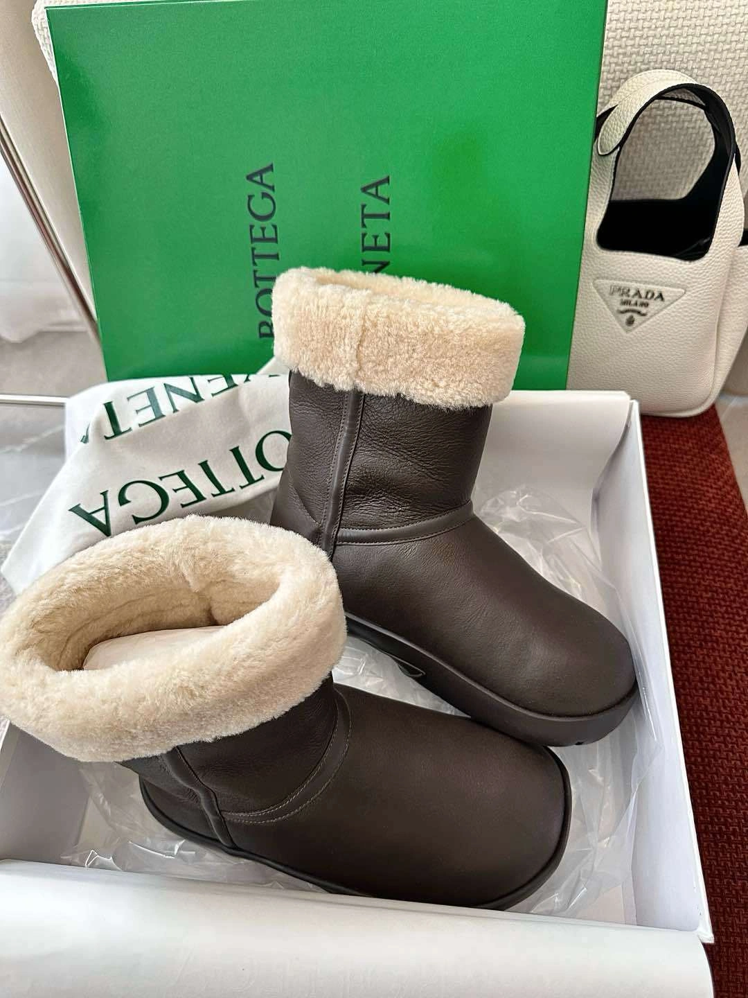 COCO--V595t1 810810V4WB02191 sheepskin wool item:F-X230A0324B
