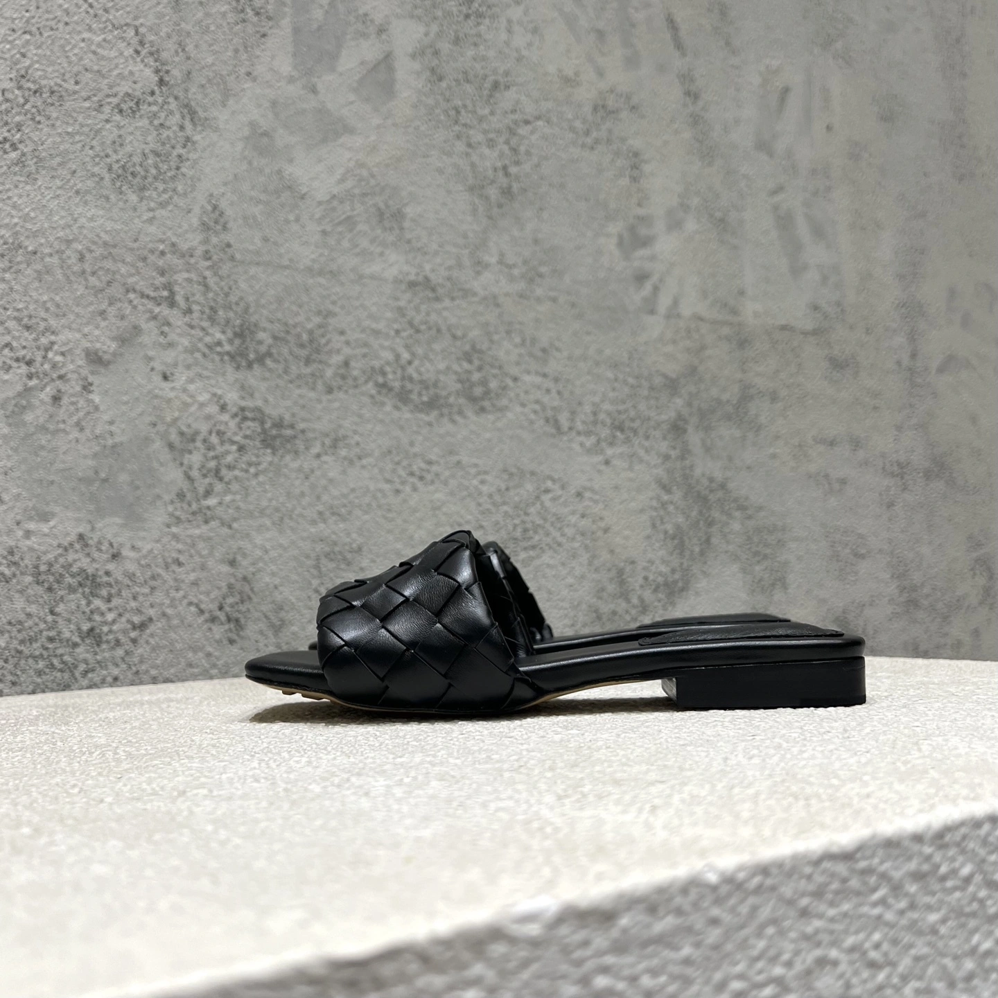COCO- V595t1 837737V2ED01000 calfskin item：E-X002J3818