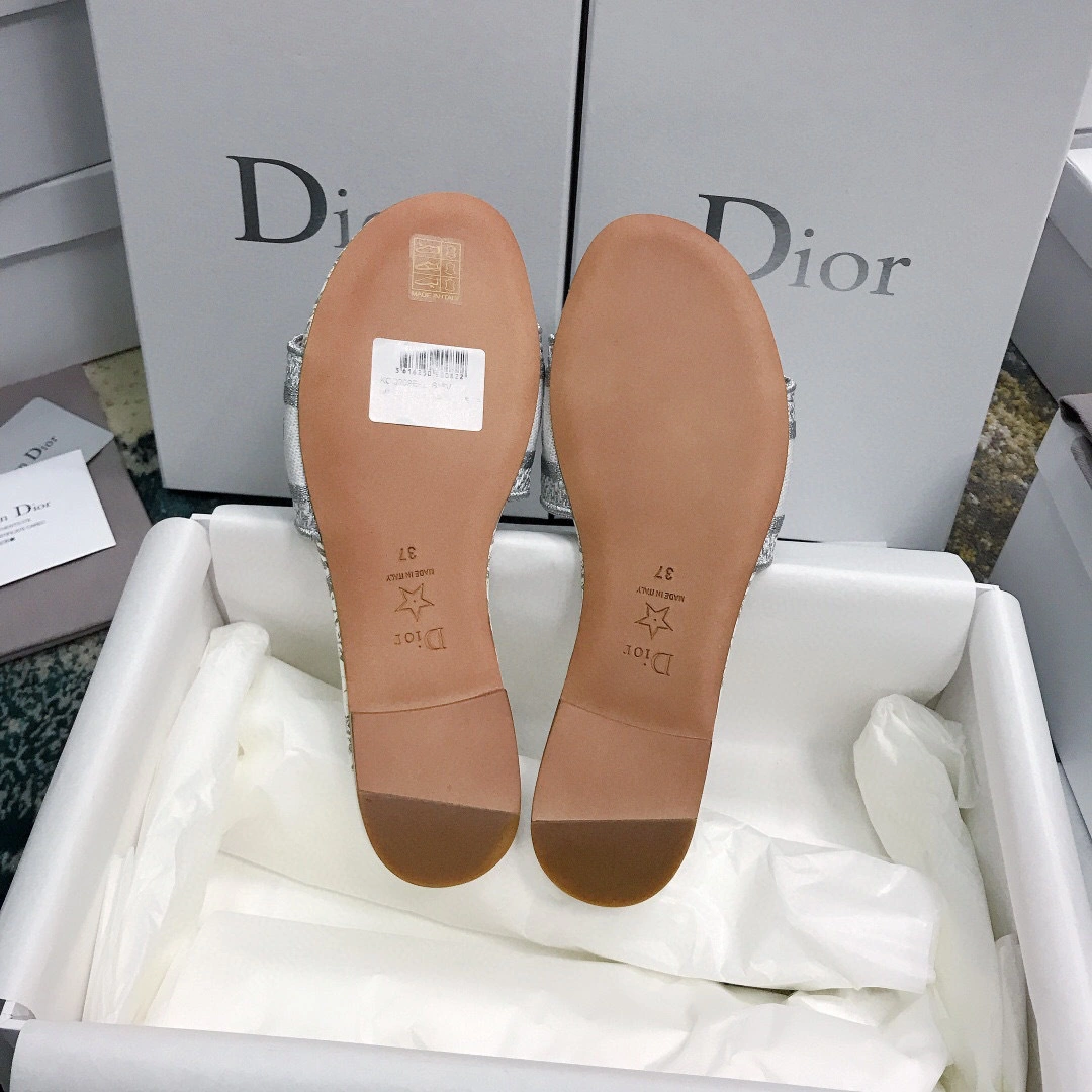 COCO- item:B-X158D5327T