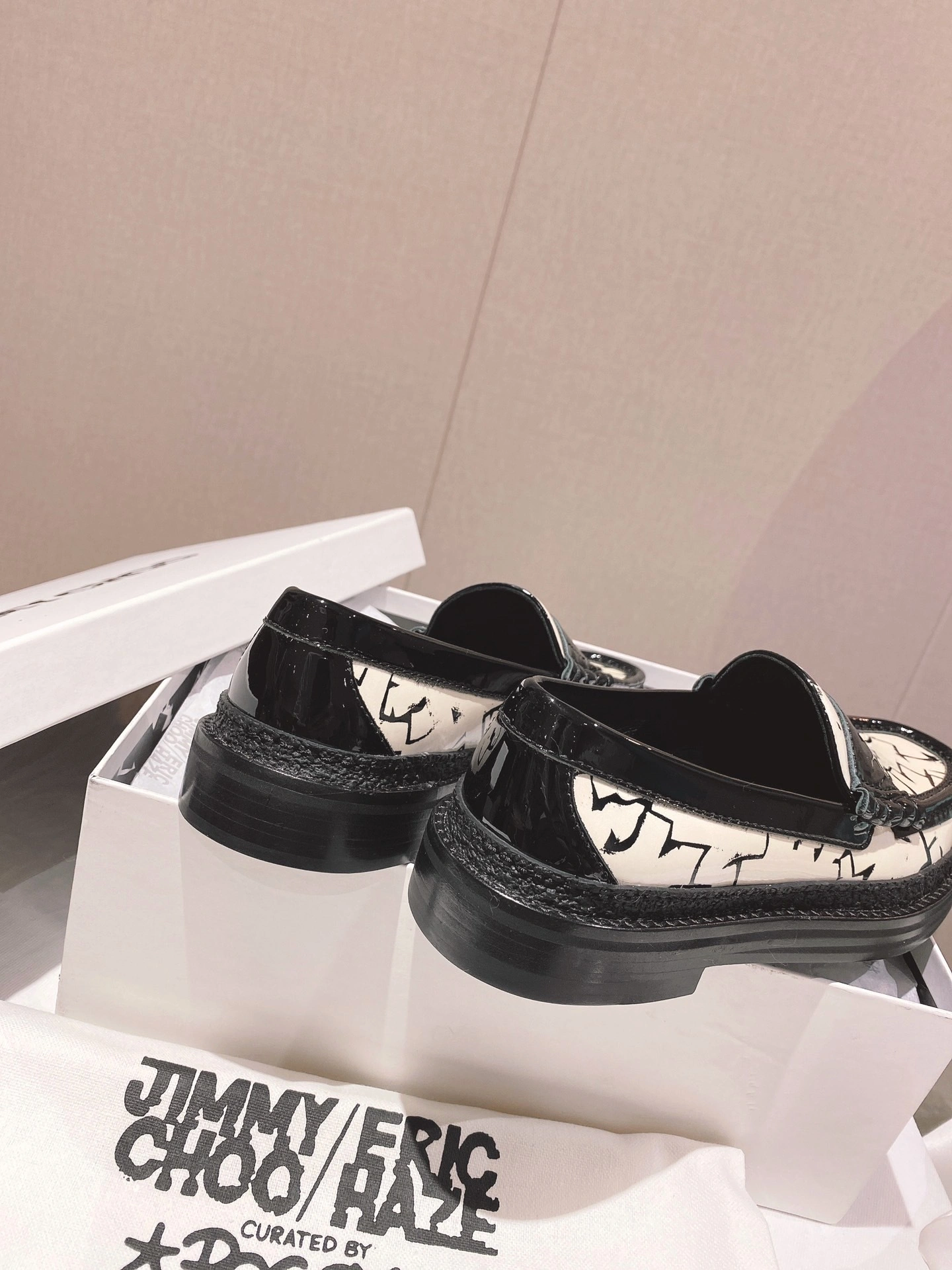 COCO- item:B-X158G2932