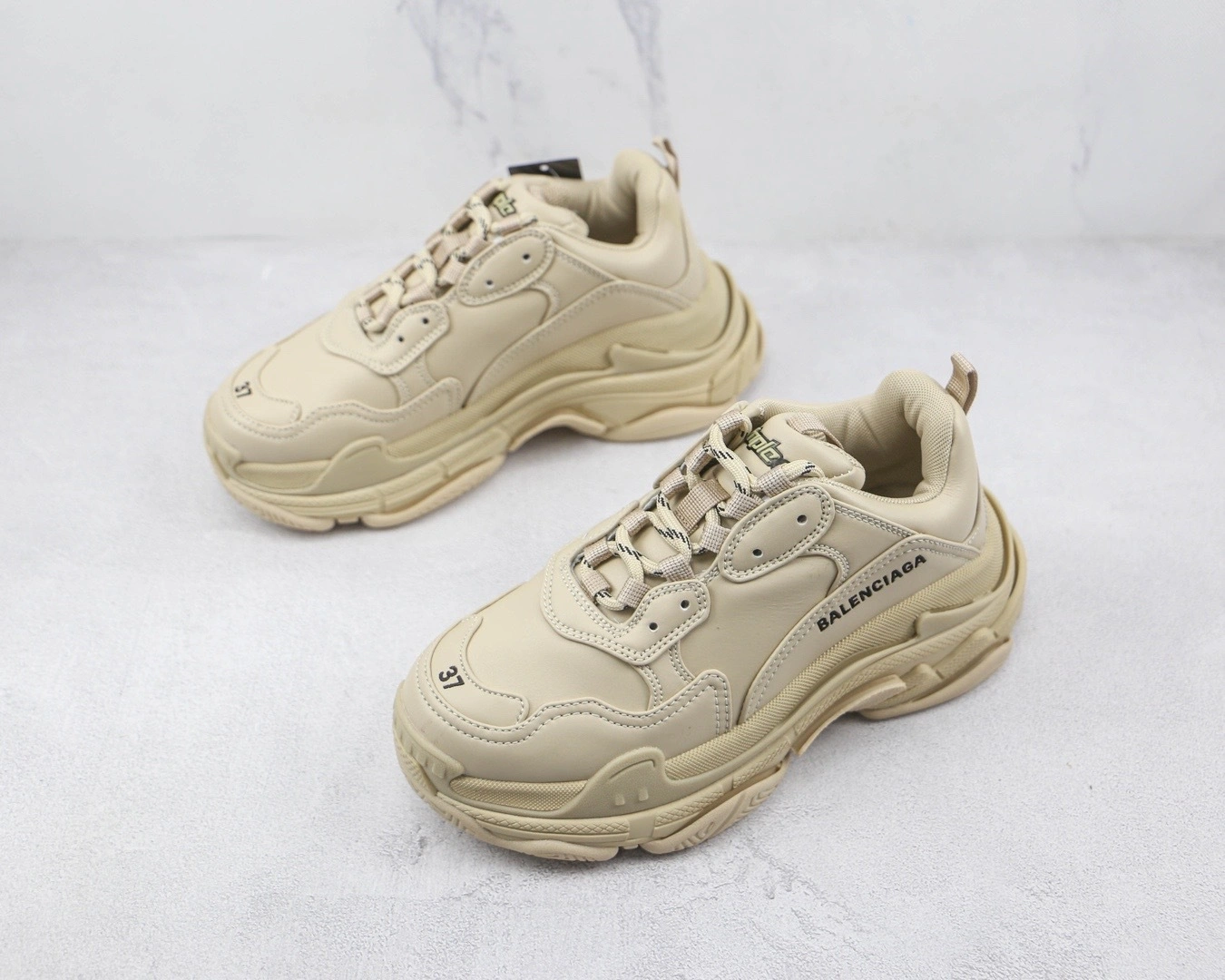 COCO-524039W2FA59700 Triple S item:B-X000D1929H