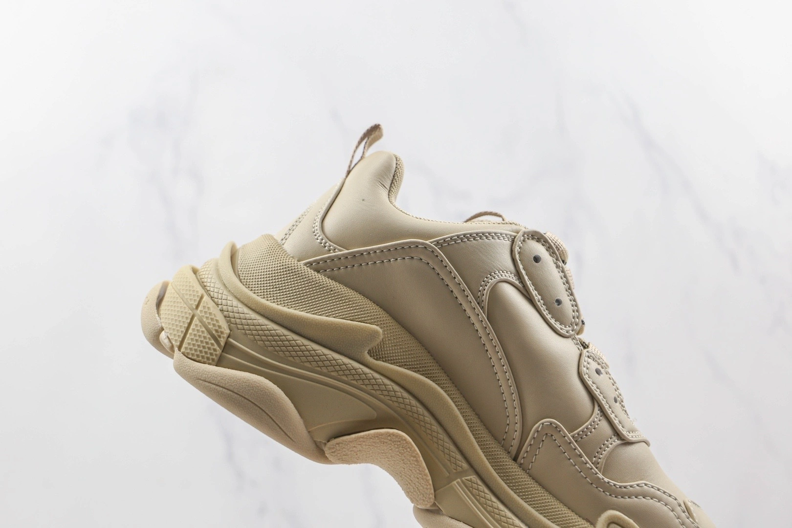 COCO-524039W2FA59700 Triple S item:B-X000D1929H