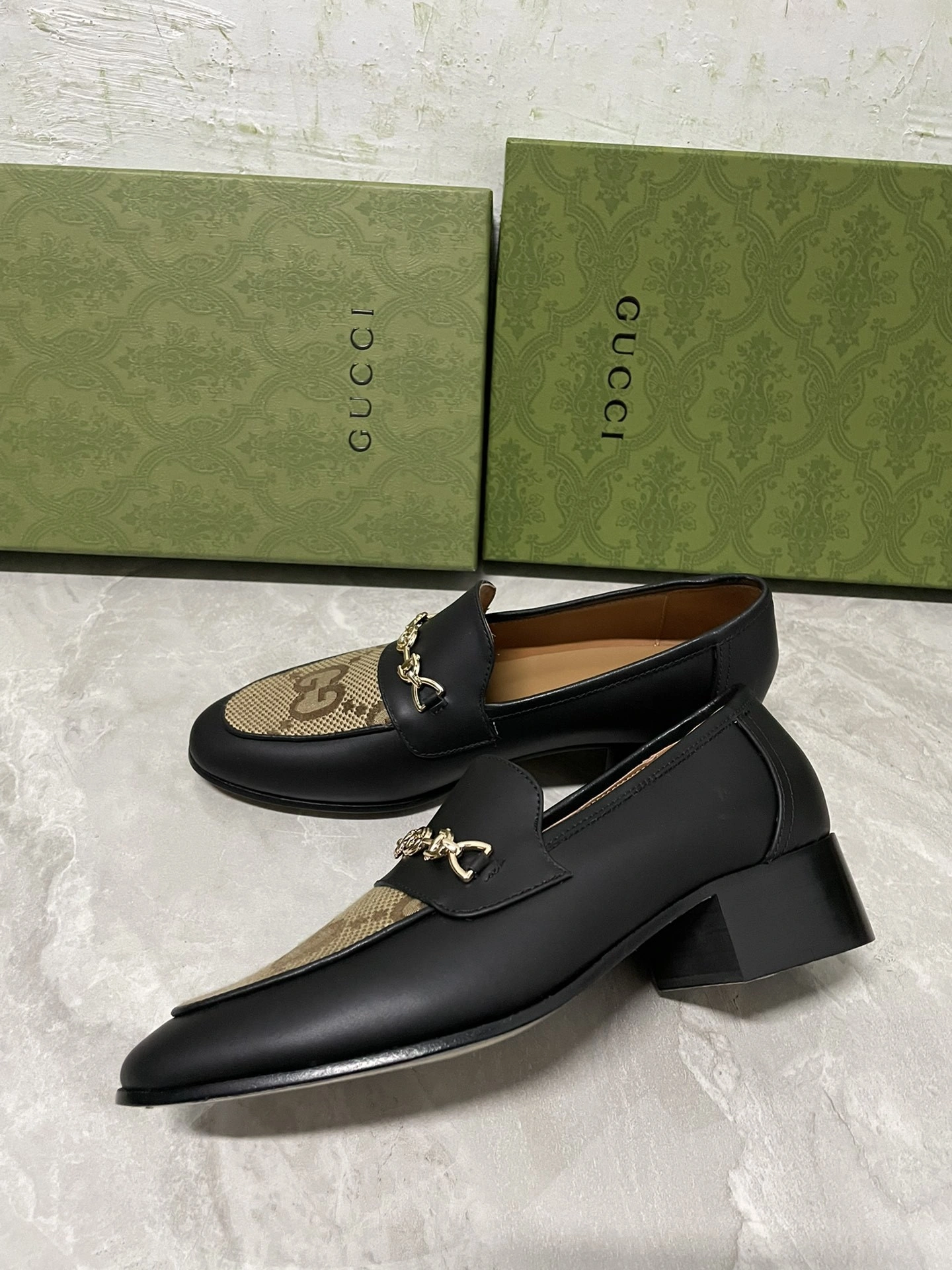 COCO— 677049 1W6F0 1066 3cm Heel height item:C-X158B1890