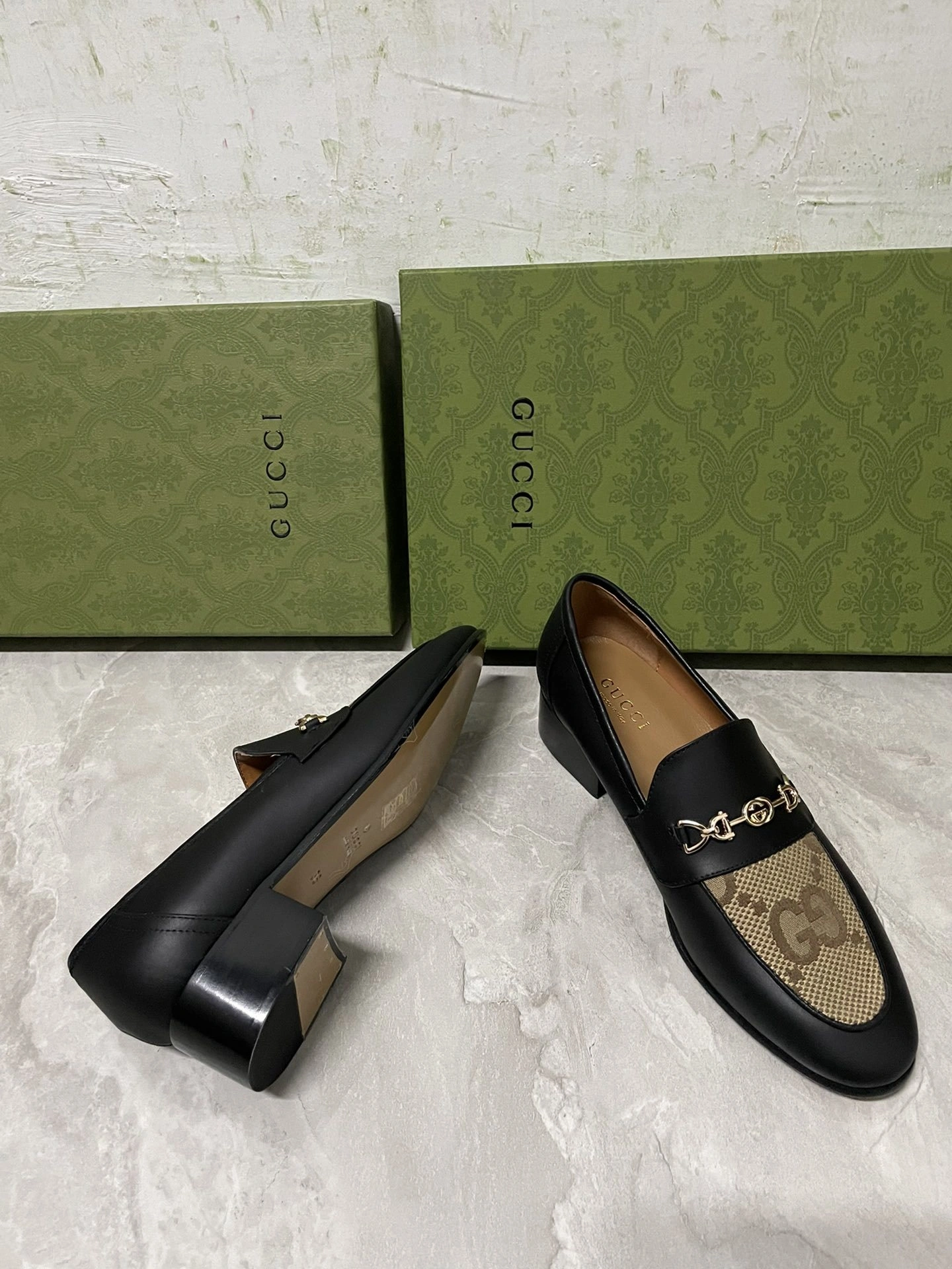 COCO— 677049 1W6F0 1066 3cm Heel height item:C-X158B1890