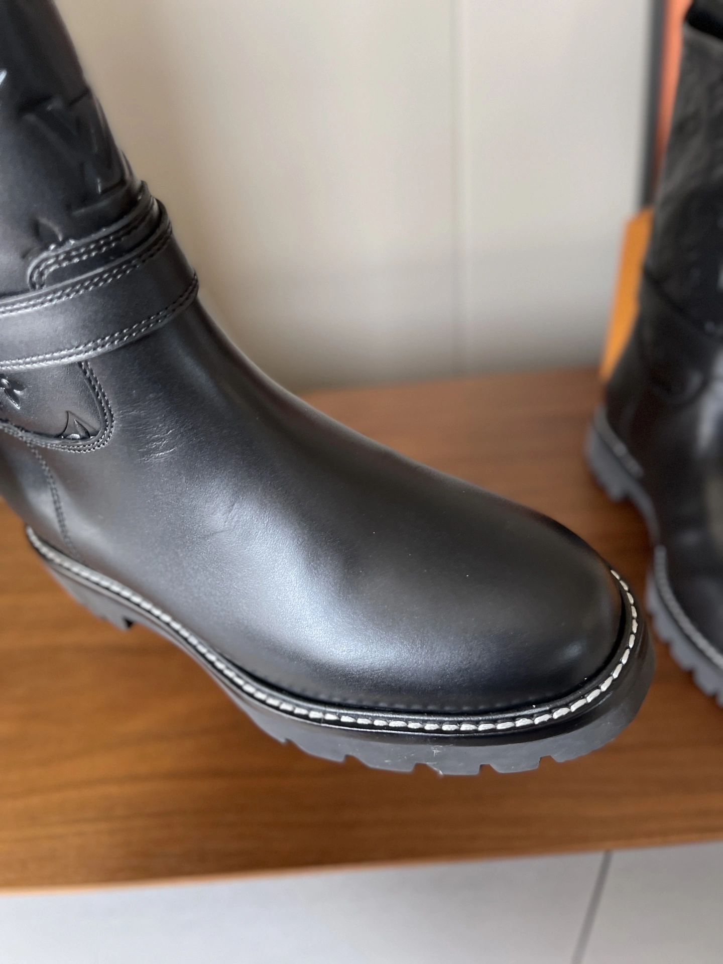 COCO-8V 1ADCPV cowhide item：E-X003L1321B
