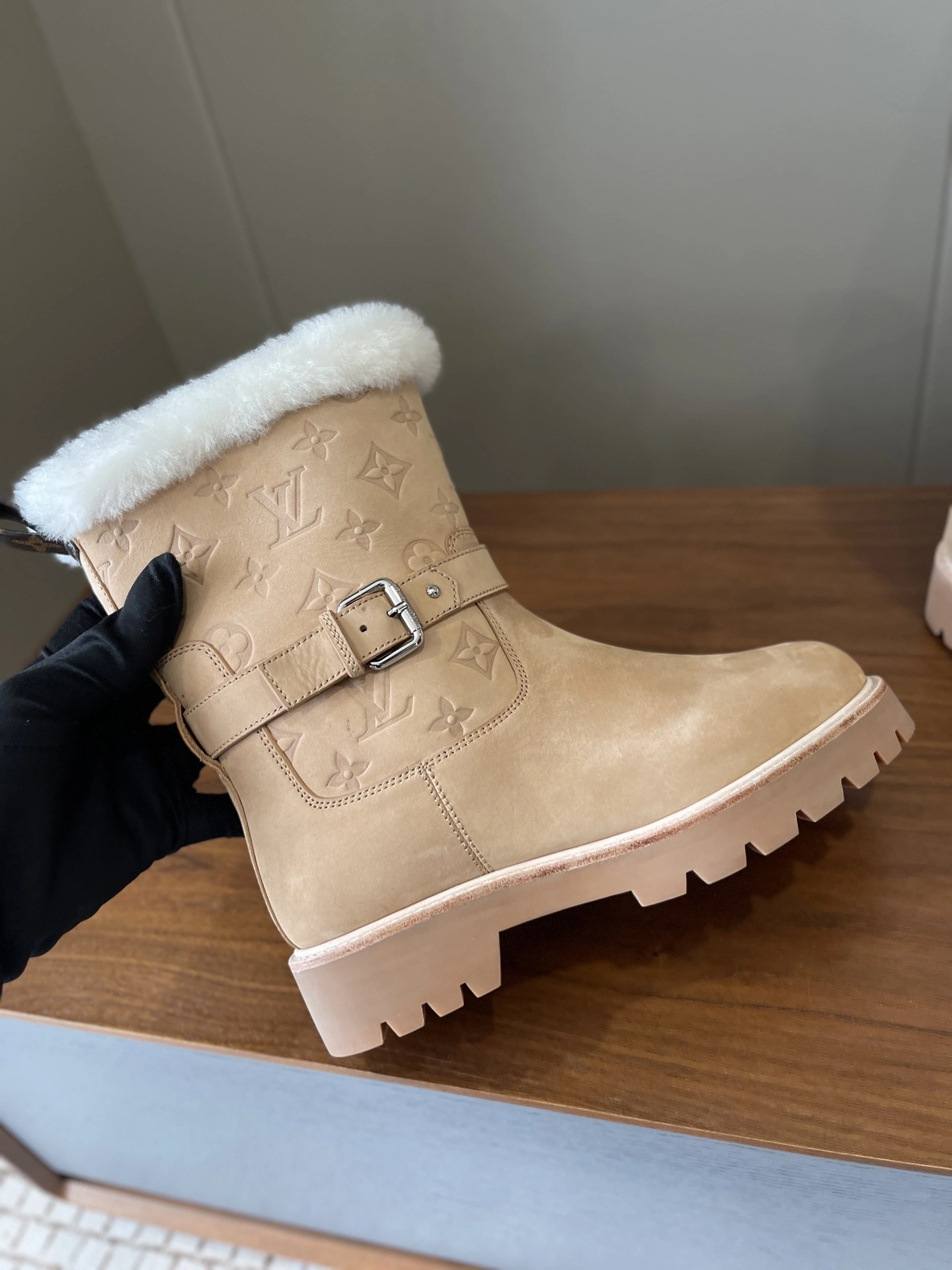 COCO-8V 1AIU40 wool item：E-X003L1323B