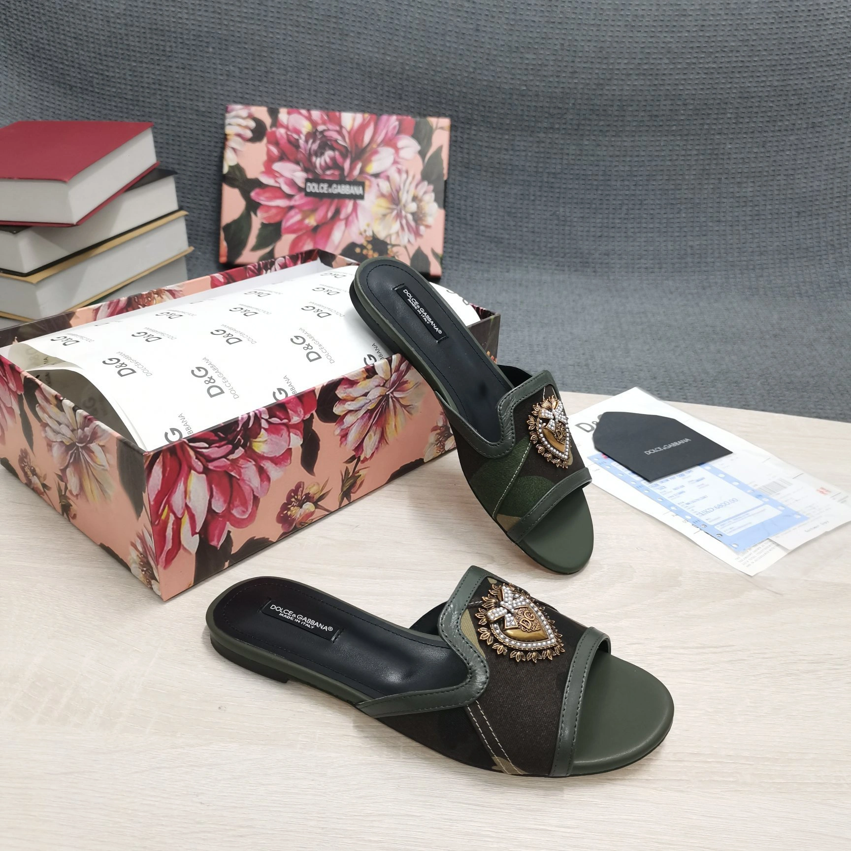 COCO— Dolce item:C-X158B1602