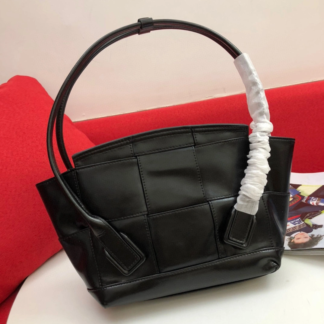 Calf leather item:B-B202B0415