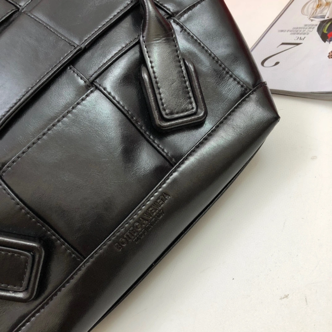 Calf leather item:B-B202B0415