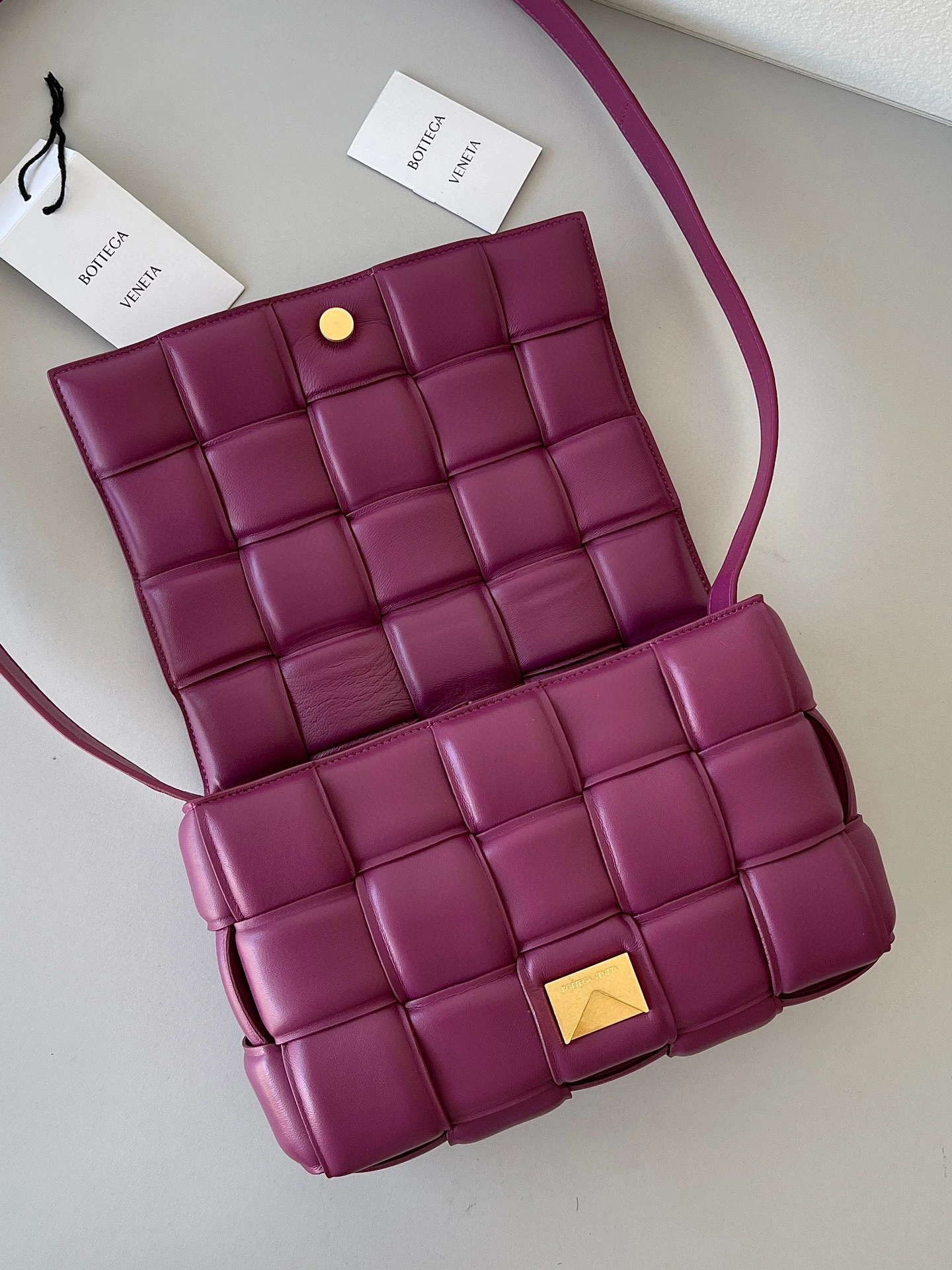 Cassette bag 591970-VCQR1-5562 item:B-B563B0404