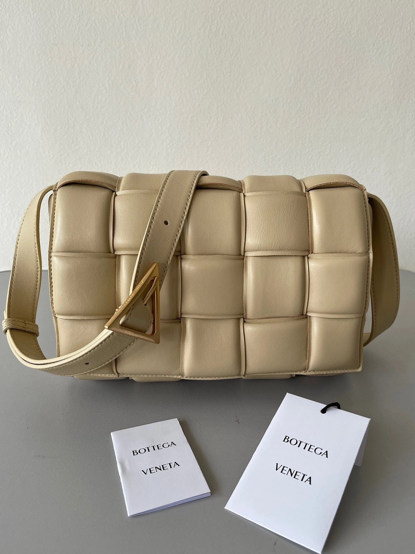 Cassette bag 591970VCQR19782 item:B-B563B0405