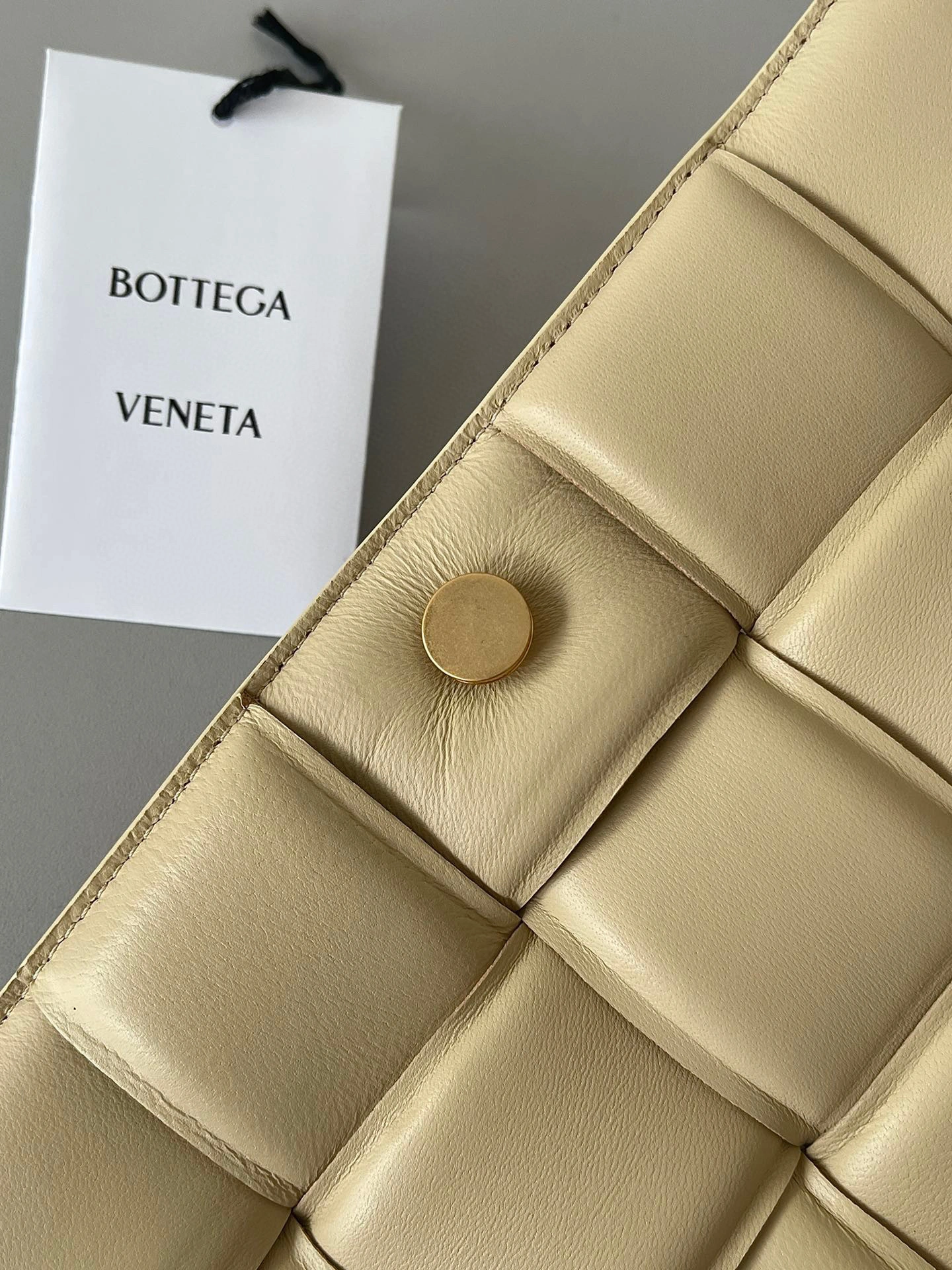 Cassette bag 591970VCQR19782 item:B-B563B0405