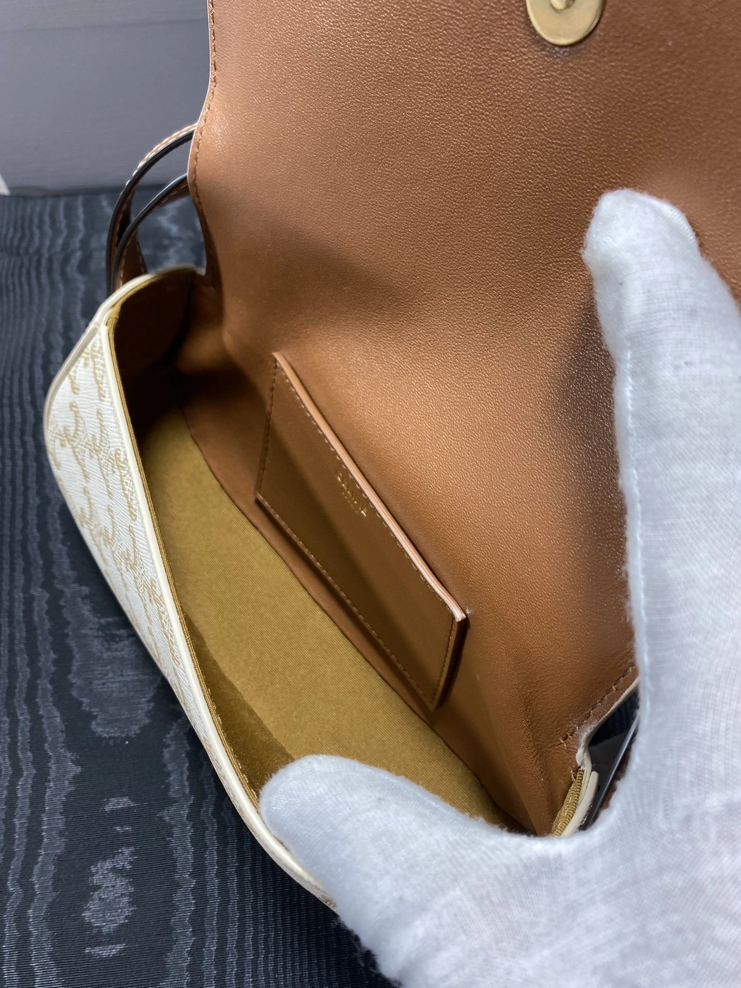 Custombag-- 10I592DQ2-01TA high quality version item：C-B806D25127