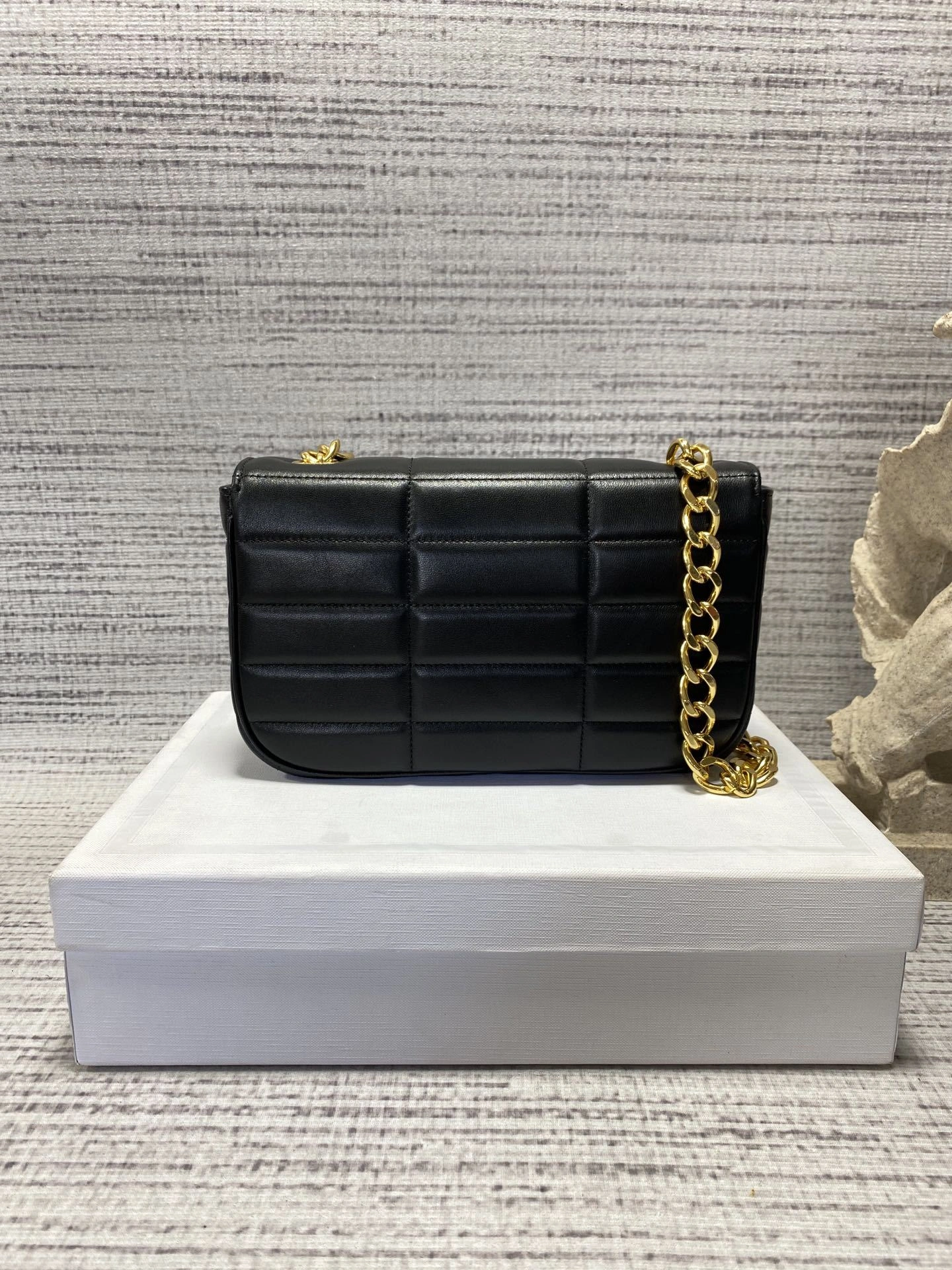 Custombag-- 111273EPZ-38NO high quality version item：C-B806D2120