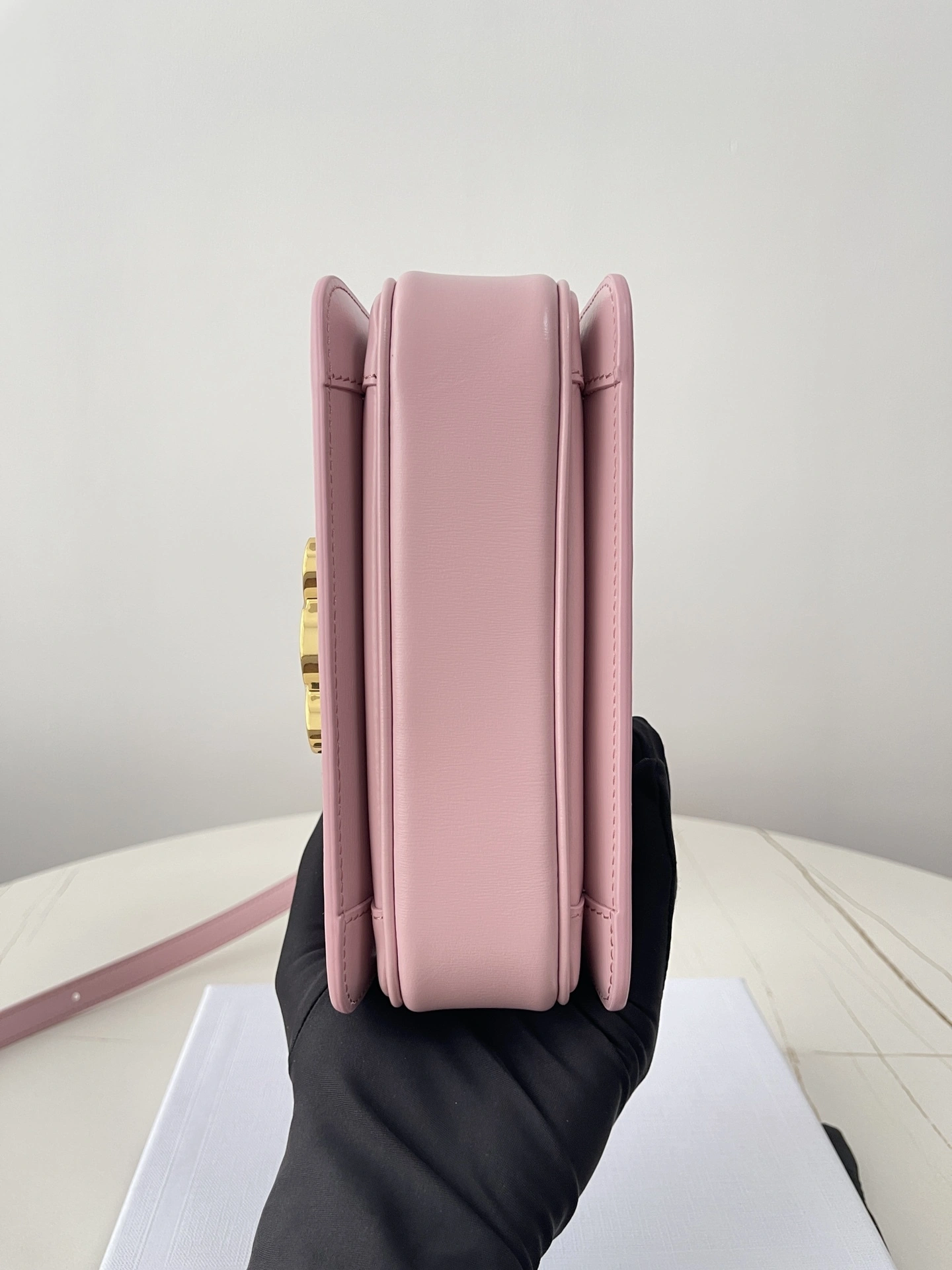 Custombag-- 188423BF4-24LP high quality version item：C-B806D2219