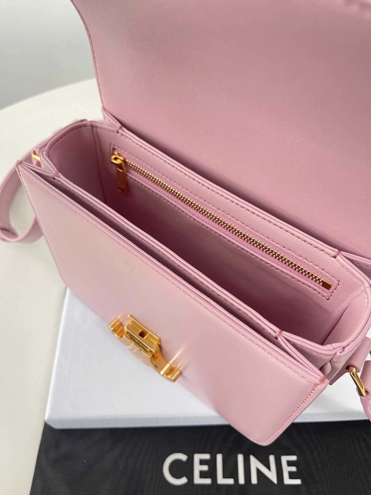 Custombag-- 188423BF4-24LP high quality version item：C-B806D2219