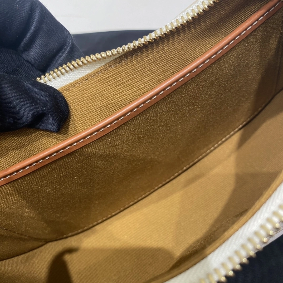 Custombag-- 193952BZJ-01BC high quality version item：C-B806D25177