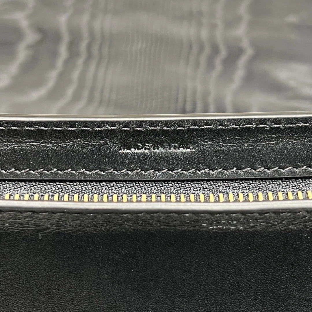 Custombag-- 198153DU3-38NO high quality version item：C-B806D23112